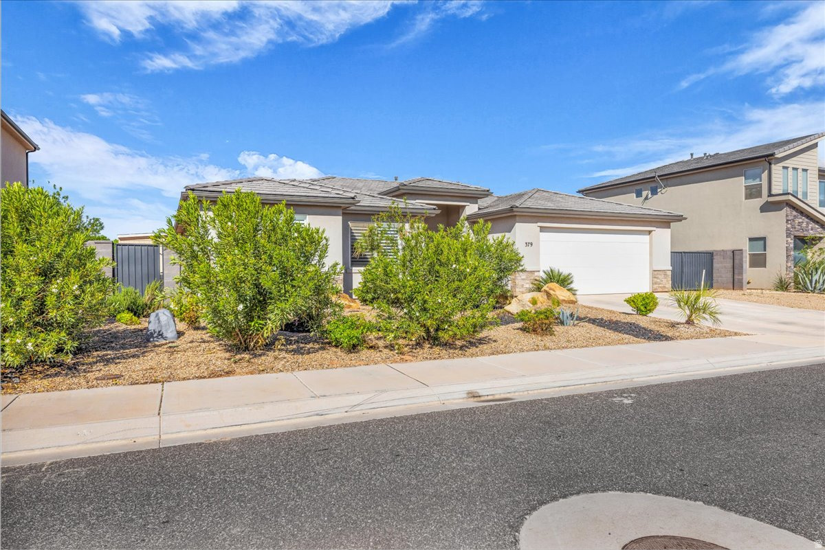 LAVA KNOLLS PH 1 - Residential