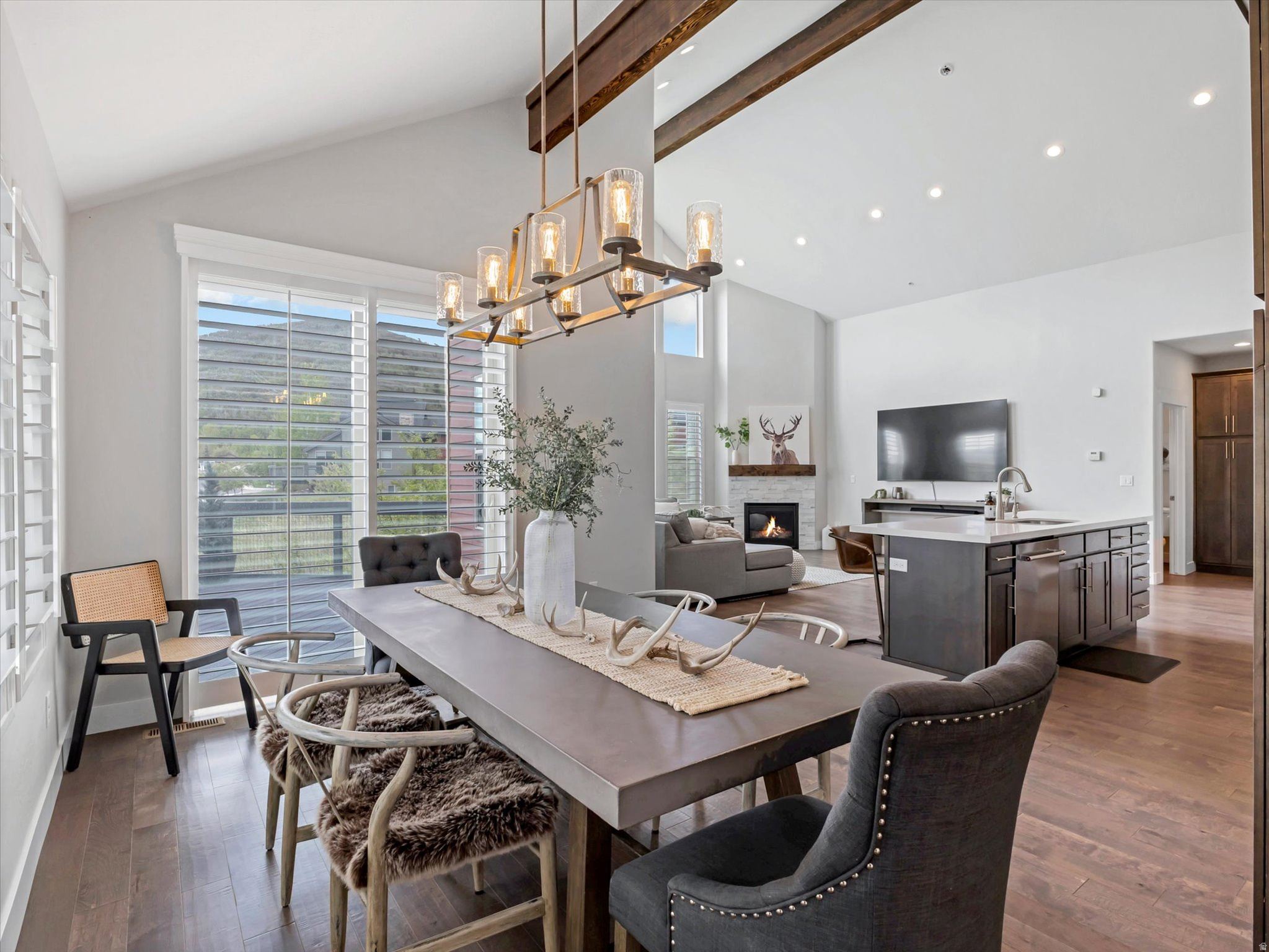 QUARRY VILLAGE CONDOMINIUMS - Residential