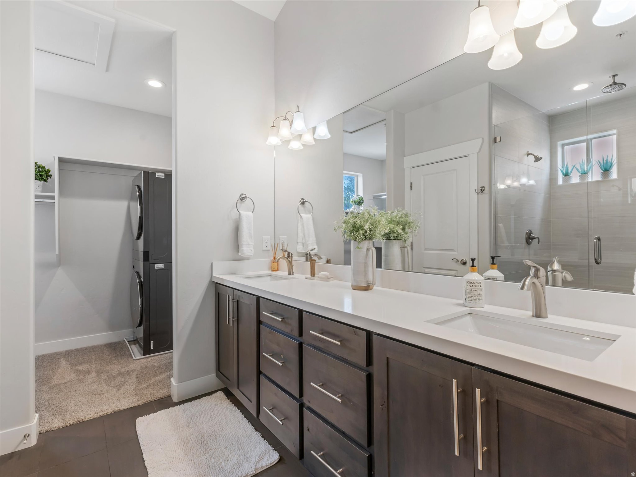 QUARRY VILLAGE CONDOMINIUMS - Residential