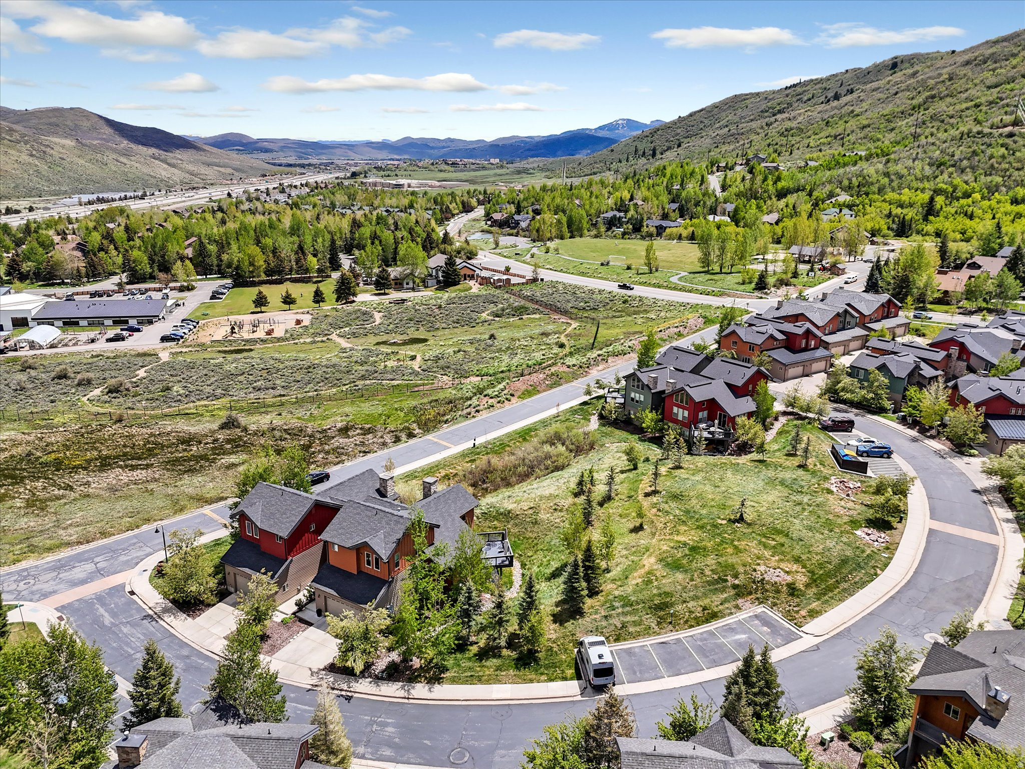 QUARRY VILLAGE CONDOMINIUMS - Residential