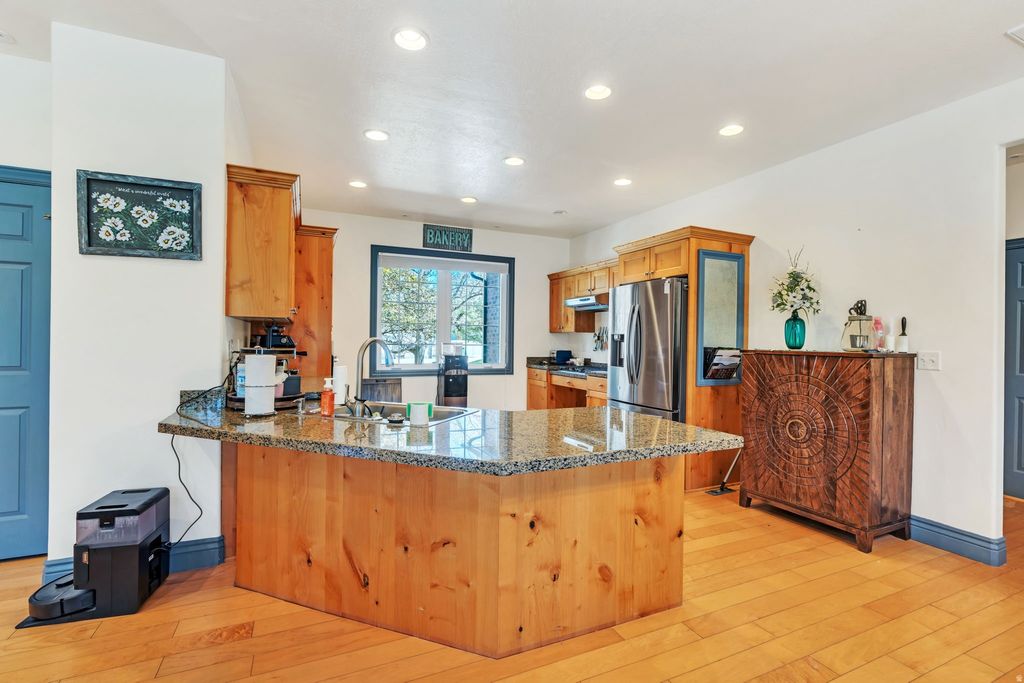 Photo of 14384 S SHEEPROCK DR, Herriman, UT 84096 (MLS # 2156646)