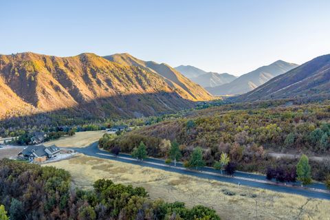 Tiny photo for 151 S MEADOW DR E #19, Springville, UT 84663 (MLS # 2123769)