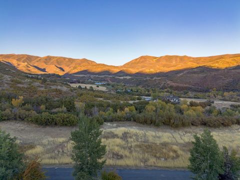 Tiny photo for 151 S MEADOW DR E #19, Springville, UT 84663 (MLS # 2123769)