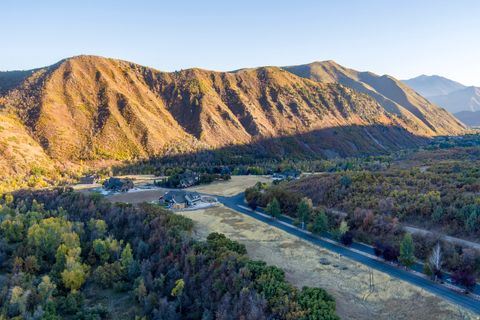 Tiny photo for 151 S MEADOW DR E #19, Springville, UT 84663 (MLS # 2123769)