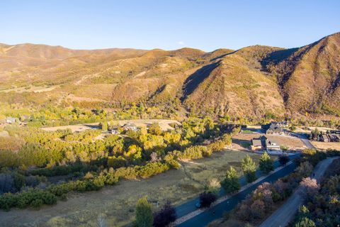 Tiny photo for 151 S MEADOW DR E #19, Springville, UT 84663 (MLS # 2123769)