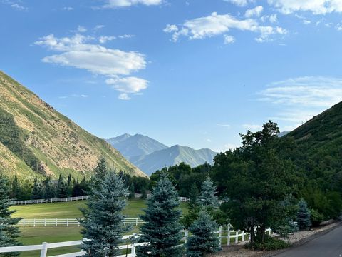 Tiny photo for 151 S MEADOW DR E #19, Springville, UT 84663 (MLS # 2123769)