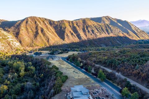 Tiny photo for 151 S MEADOW DR E #19, Springville, UT 84663 (MLS # 2123769)