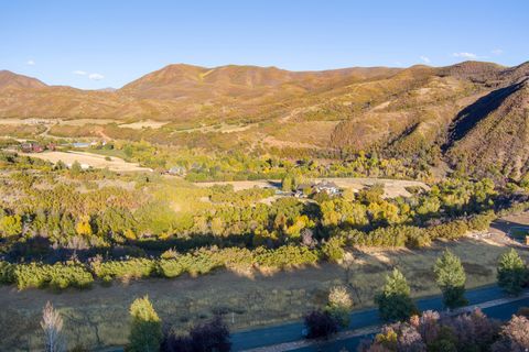 Tiny photo for 151 S MEADOW DR E #19, Springville, UT 84663 (MLS # 2123769)