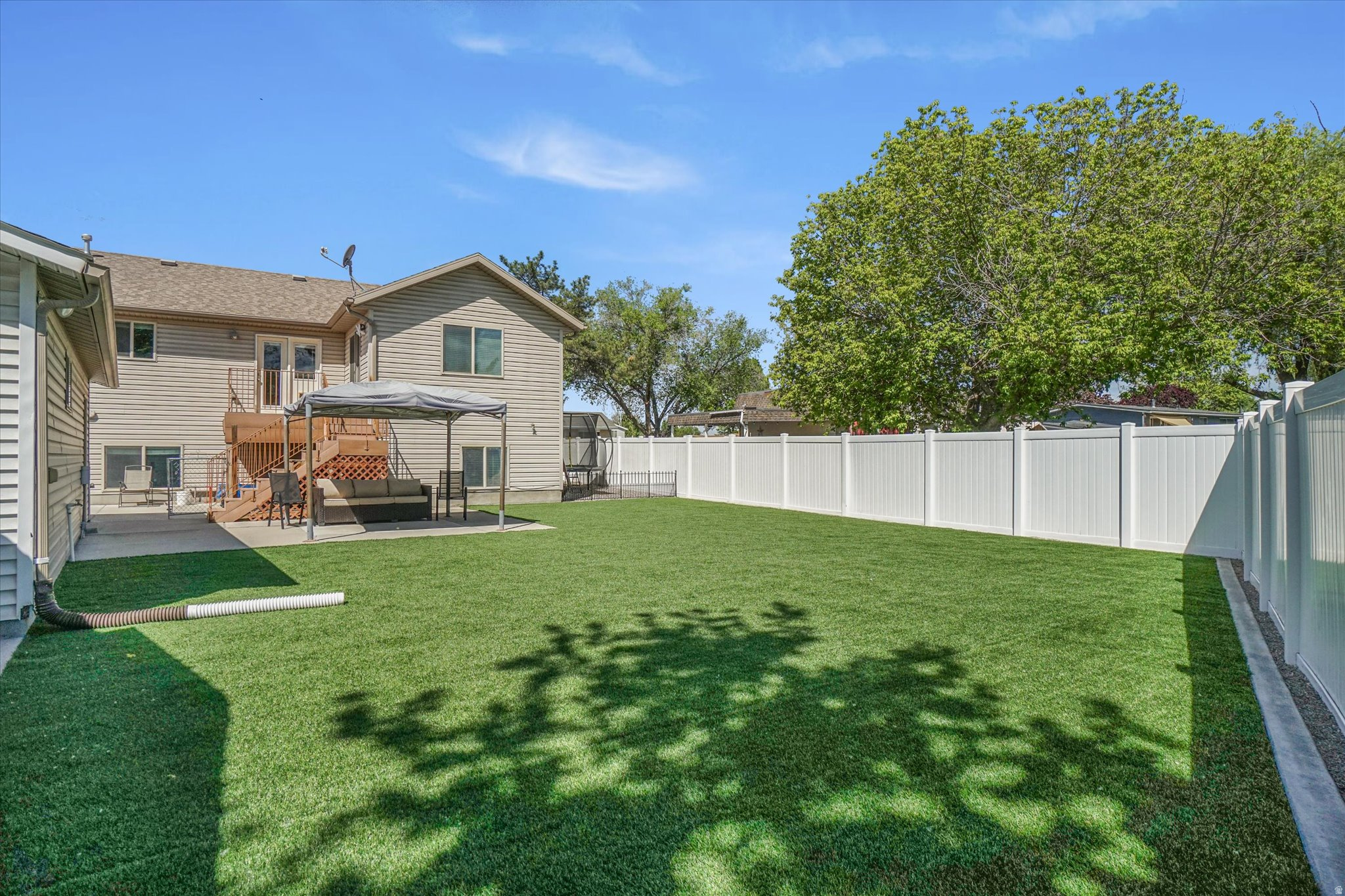 MEADOWBROOK FARMS - Residential