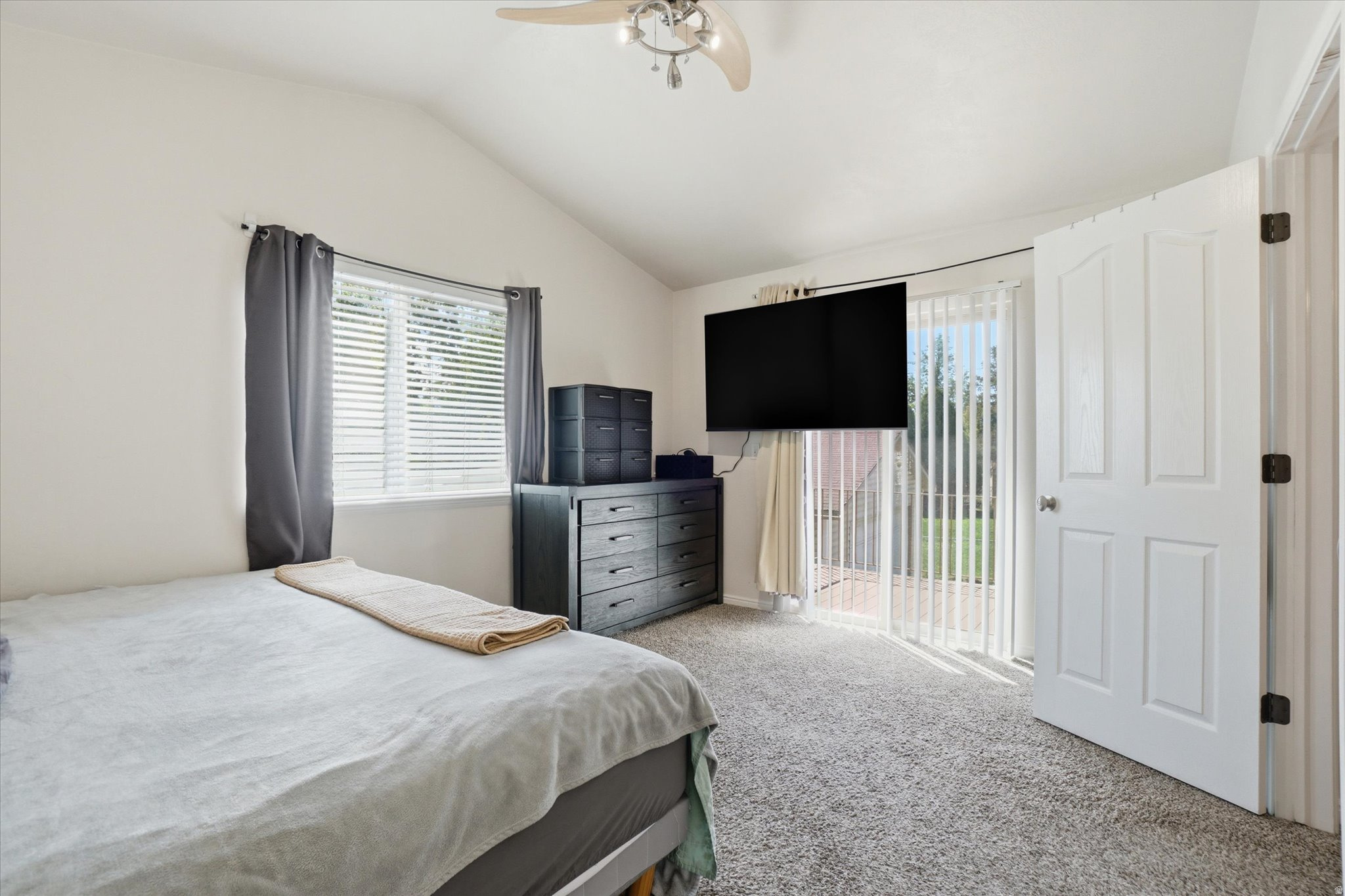 MEADOWBROOK FARMS - Residential