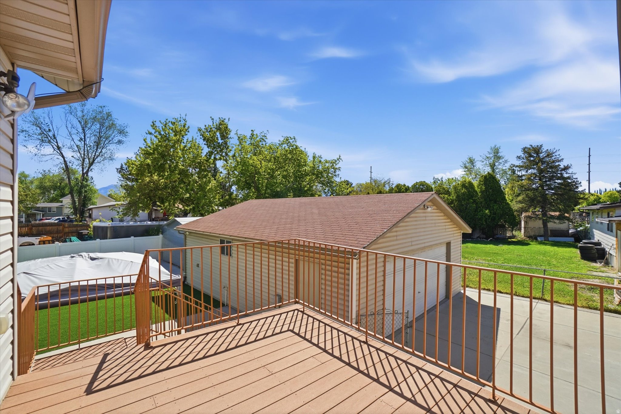 MEADOWBROOK FARMS - Residential