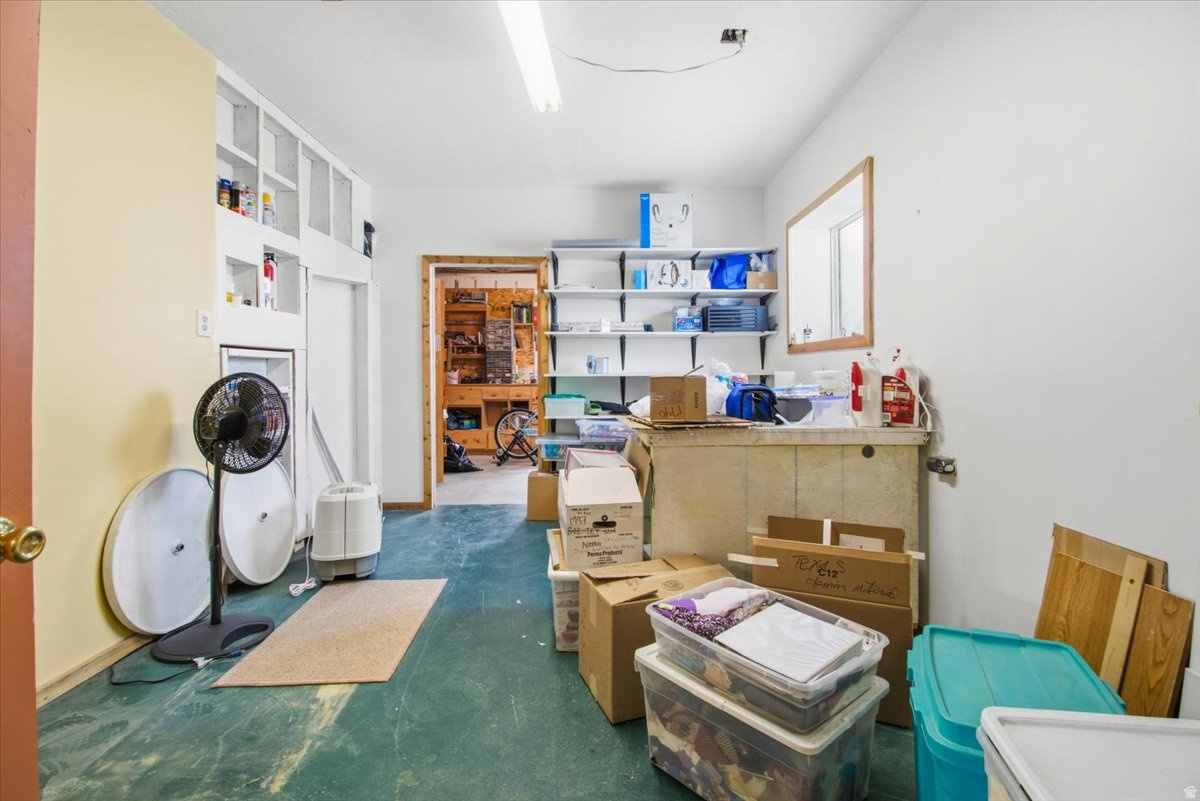 YOUNG PROPERTY - Residential
