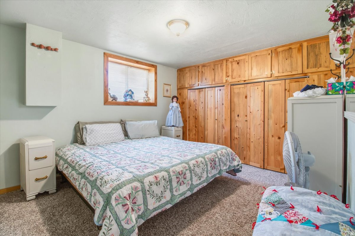 YOUNG PROPERTY - Residential