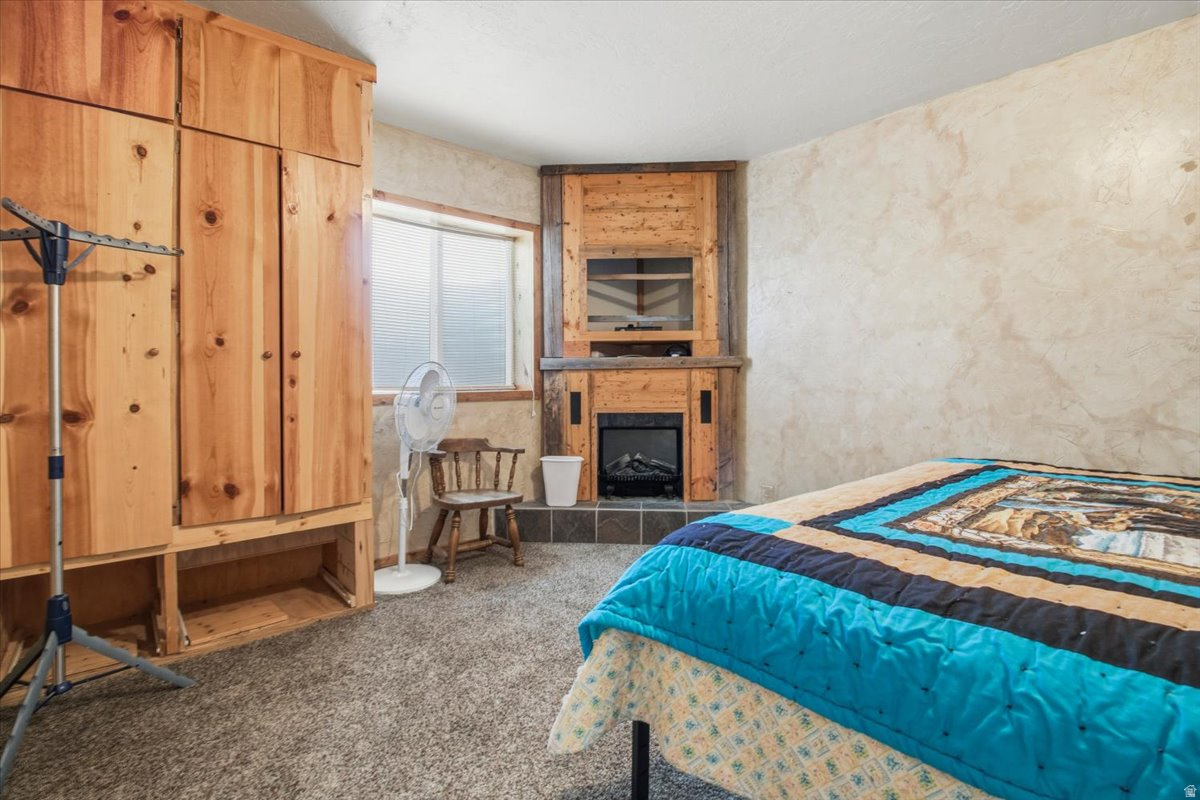 YOUNG PROPERTY - Residential
