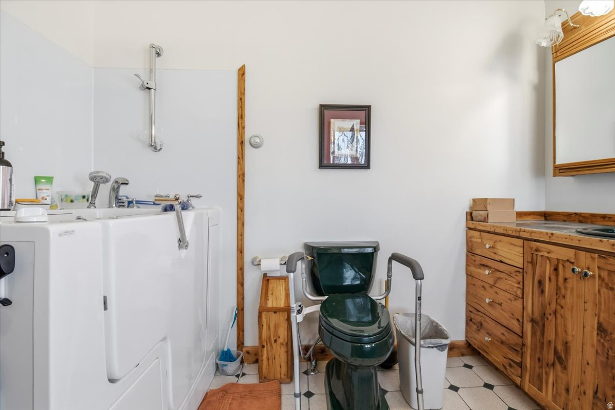 YOUNG PROPERTY - Residential