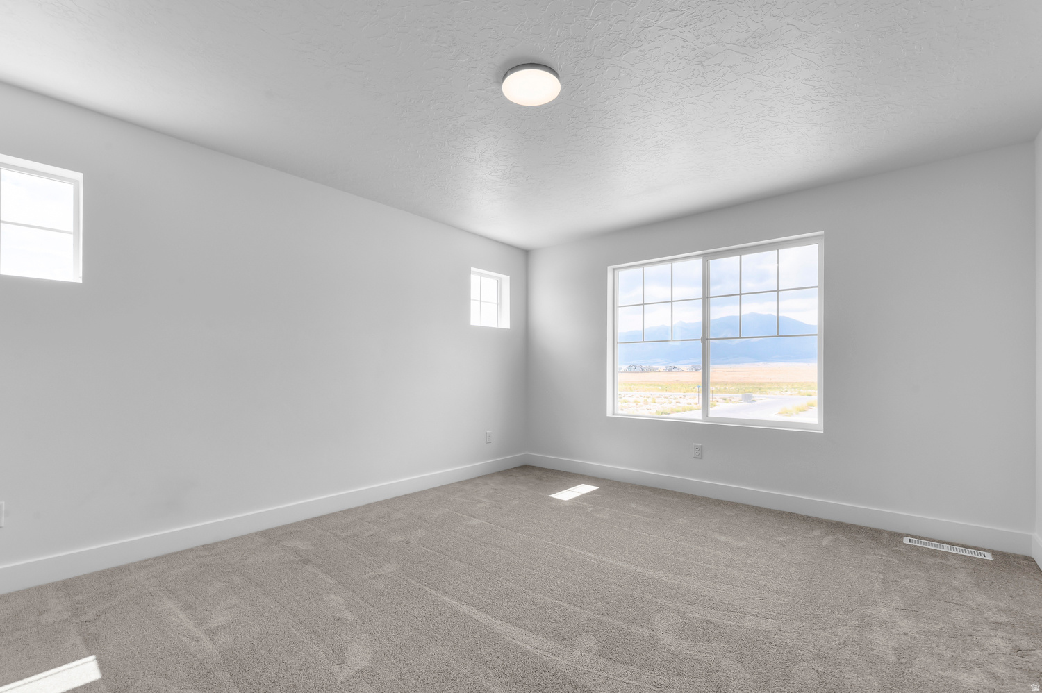 OVERLAND COLLECTION V2 236 - Residential