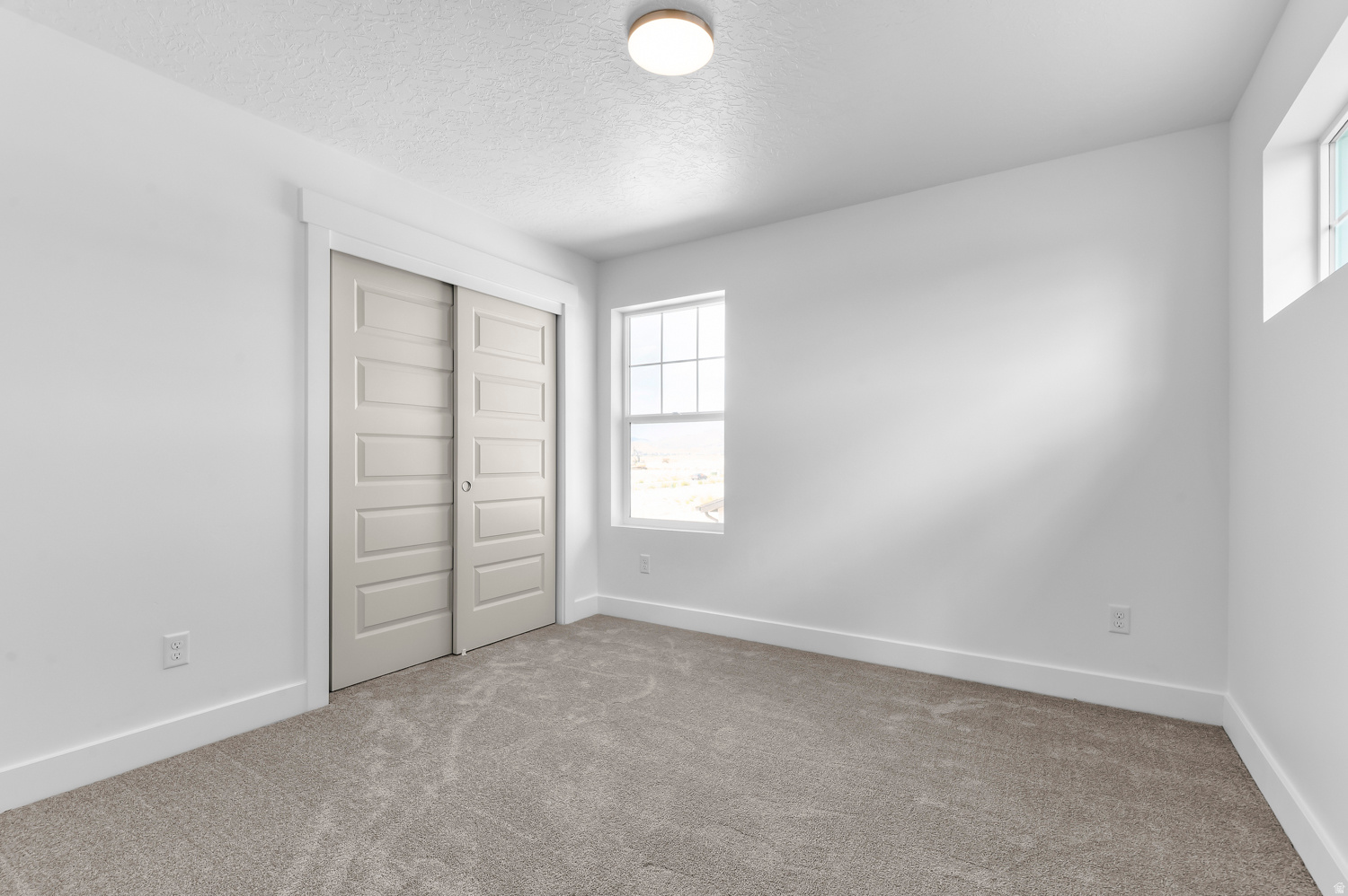 OVERLAND COLLECTION V2 236 - Residential