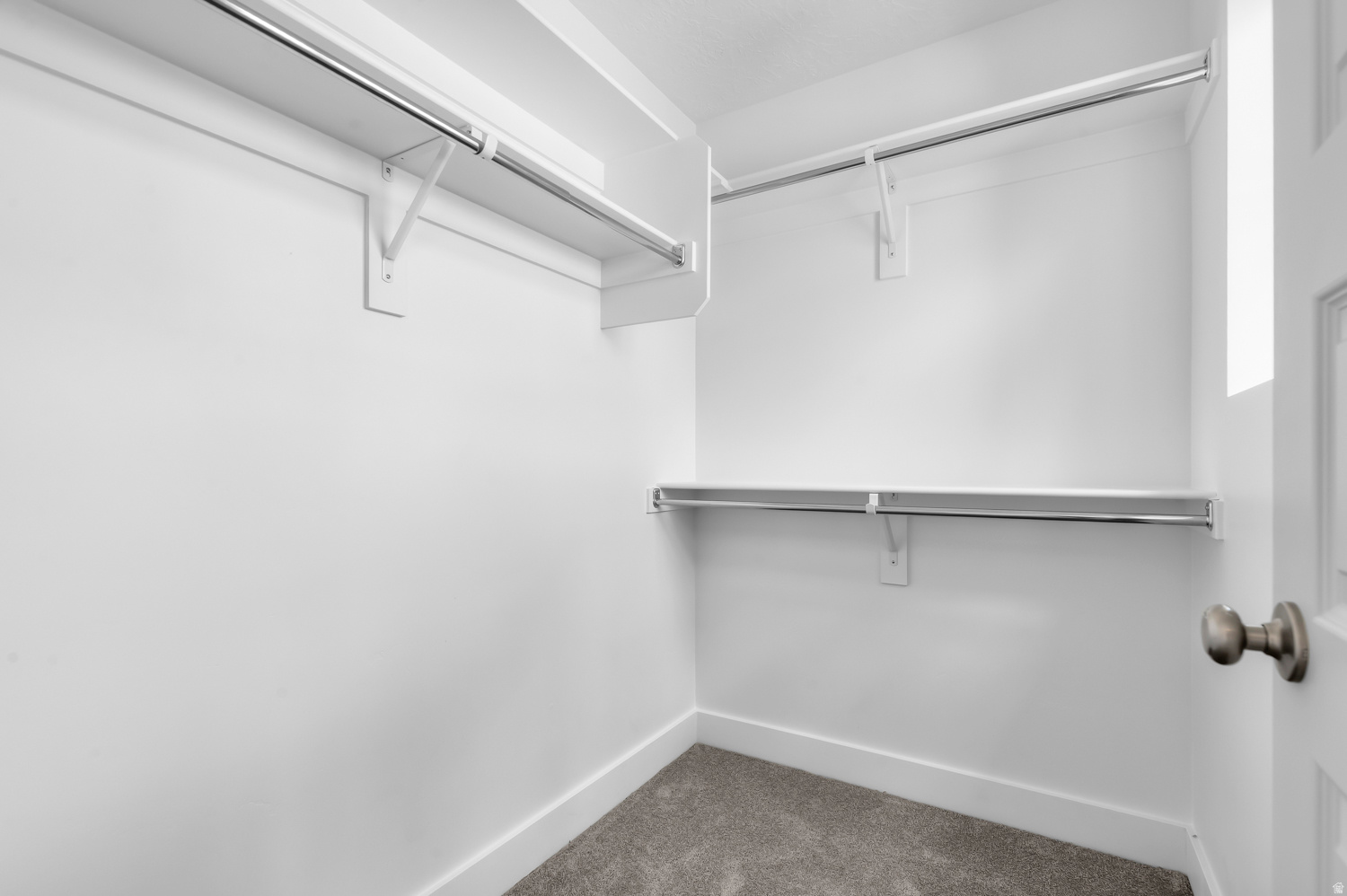 OVERLAND COLLECTION V2 236 - Residential