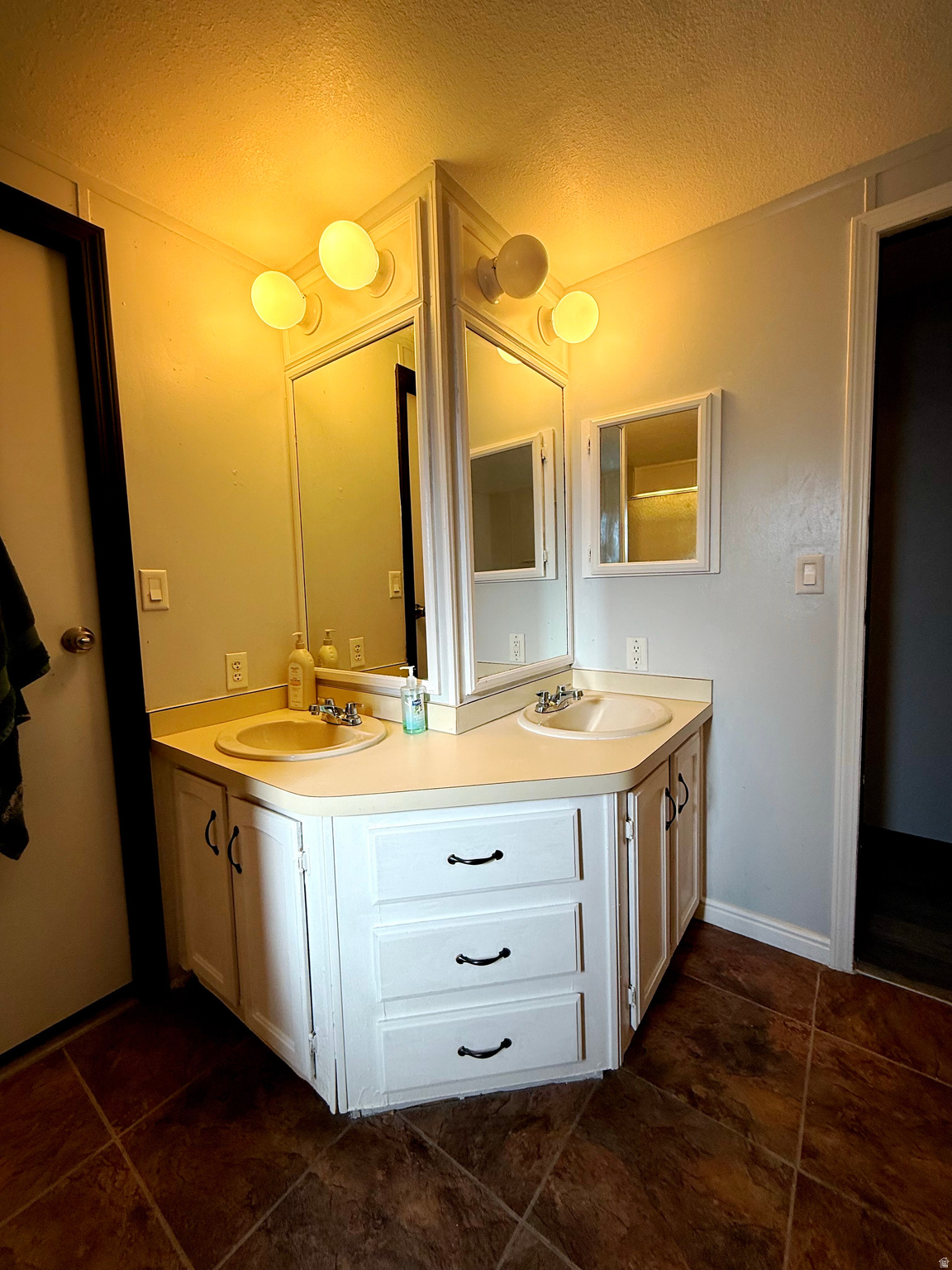 WILLOW CREEK - Residential