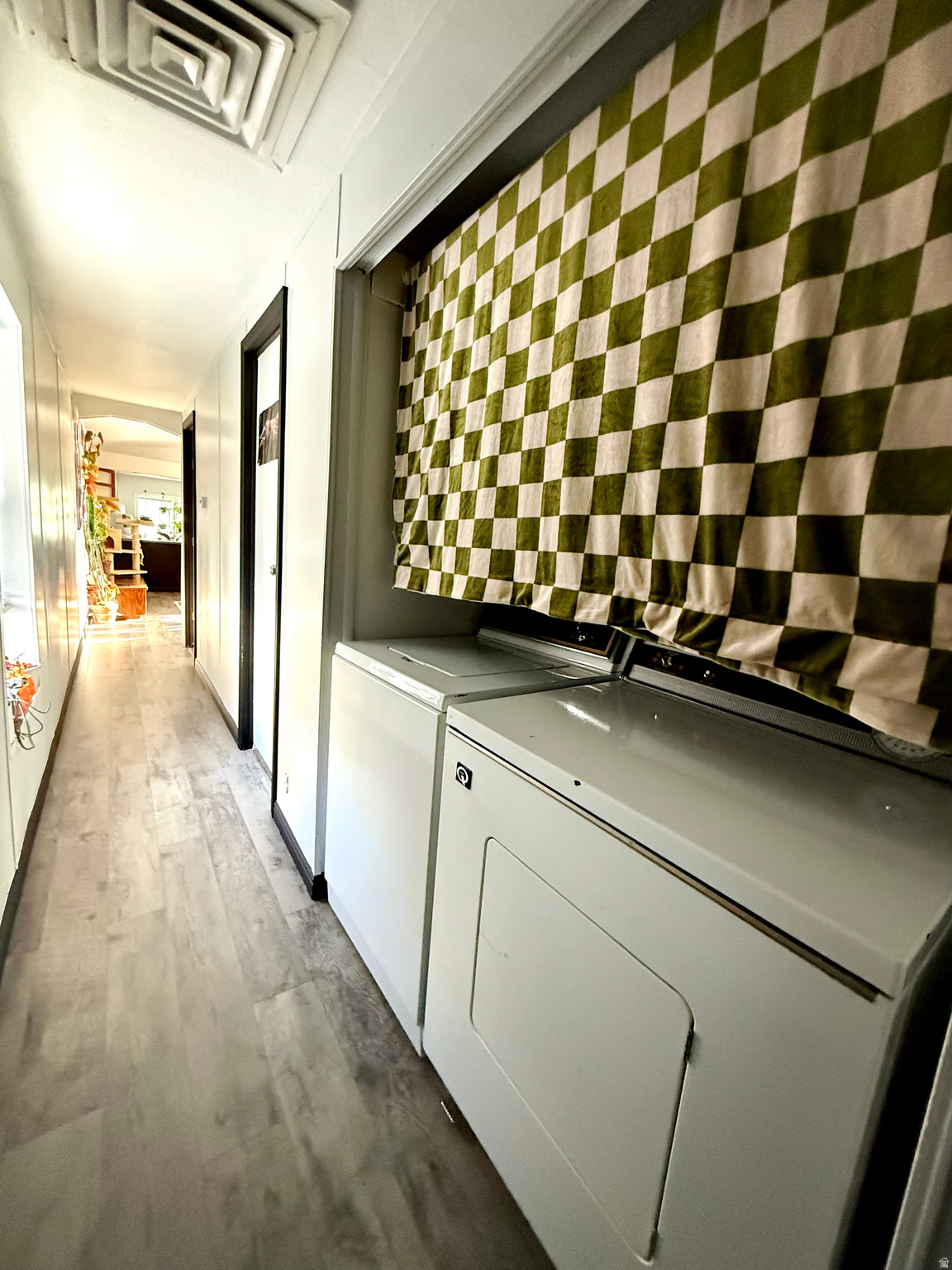 WILLOW CREEK - Residential