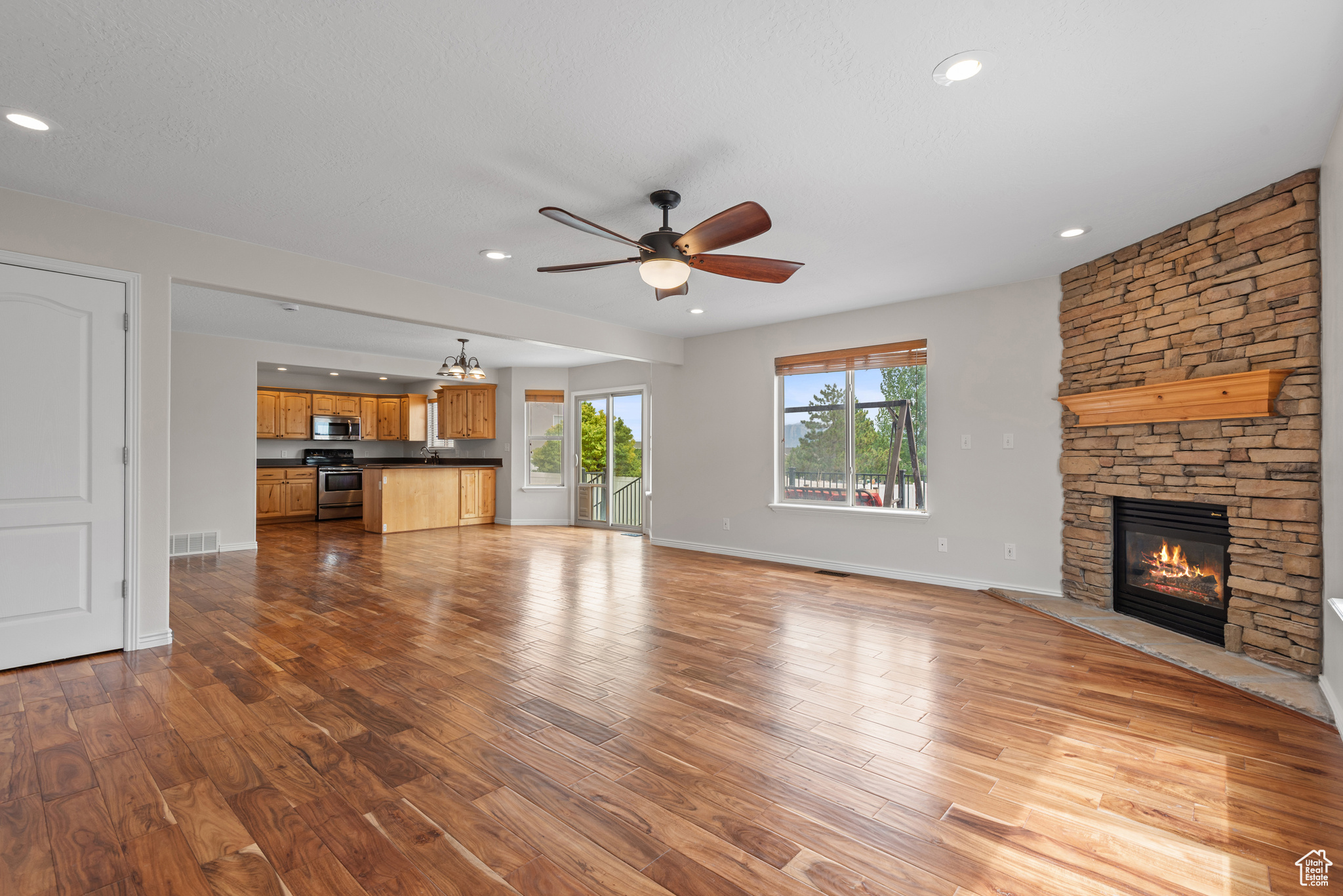 MAPLES AT JORDAN HILLS PHASE 5 - Residential