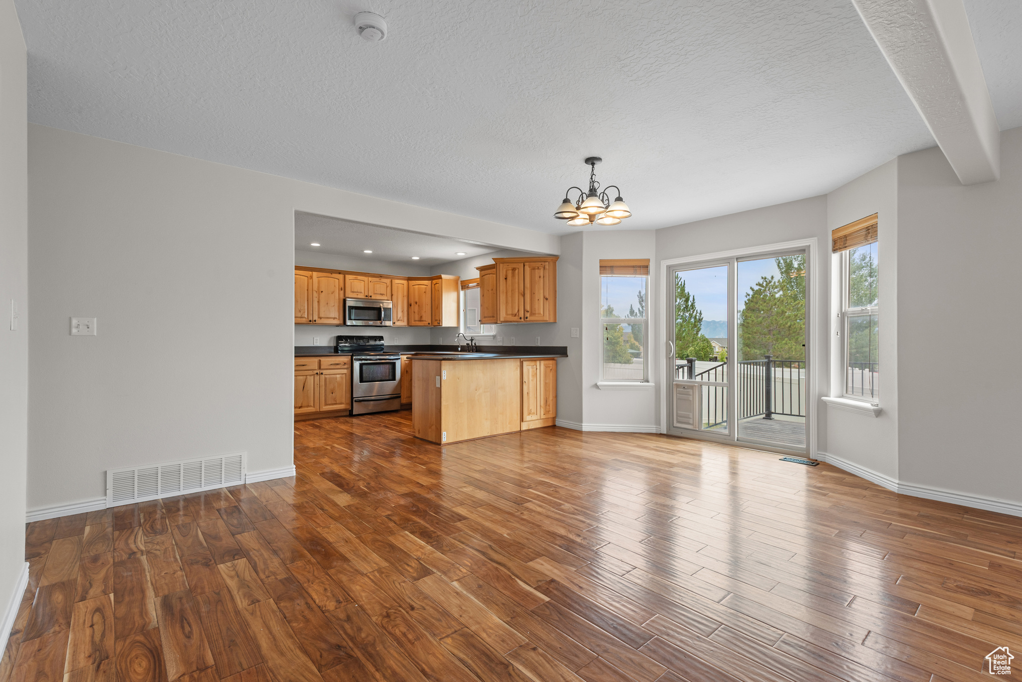 MAPLES AT JORDAN HILLS PHASE 5 - Residential