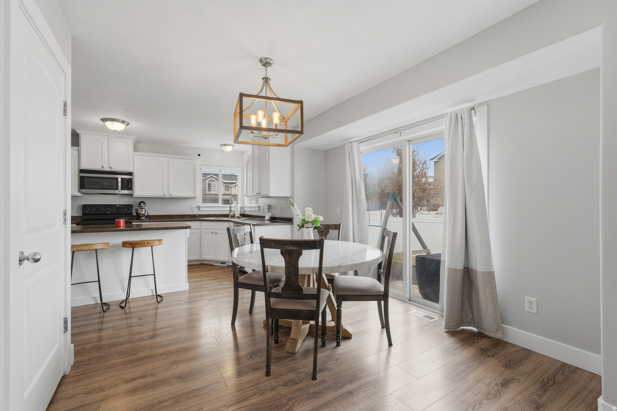 KAUFMAN AND BROAD AT PILGRIMS LANDING - Residential