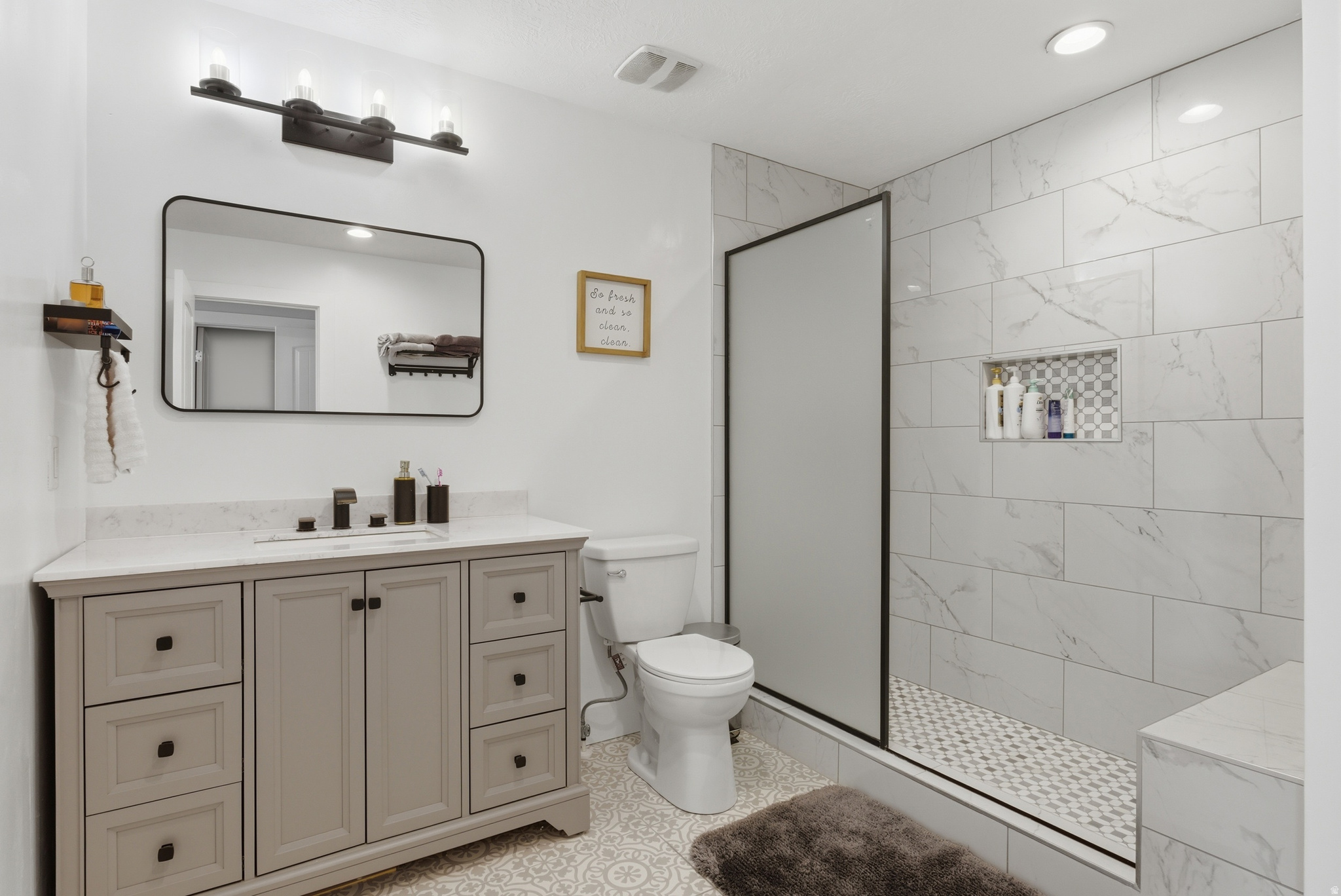 KAUFMAN AND BROAD AT PILGRIMS LANDING - Residential