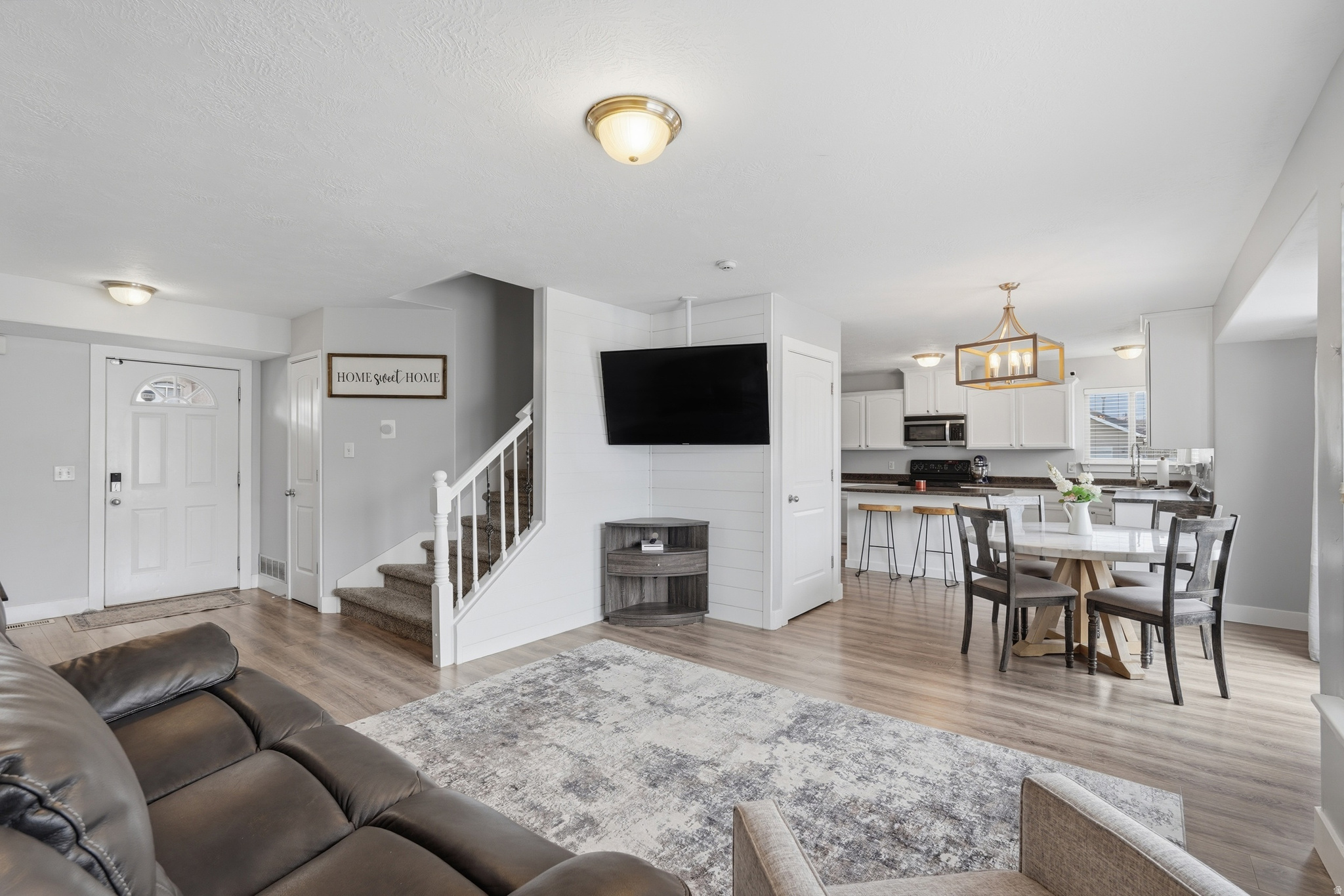 KAUFMAN AND BROAD AT PILGRIMS LANDING - Residential