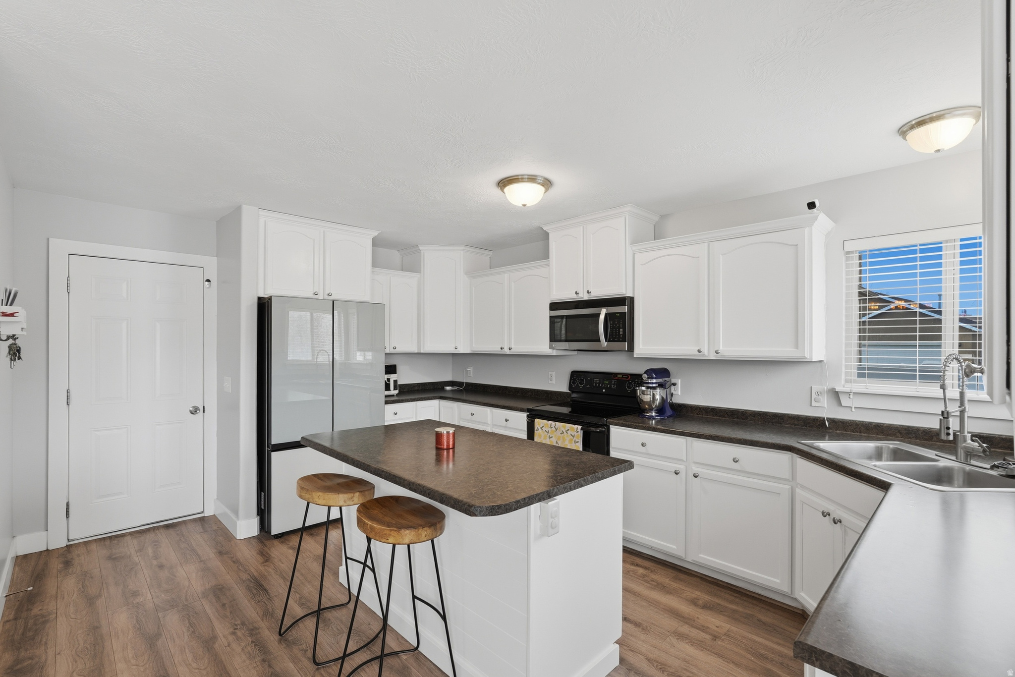 KAUFMAN AND BROAD AT PILGRIMS LANDING - Residential