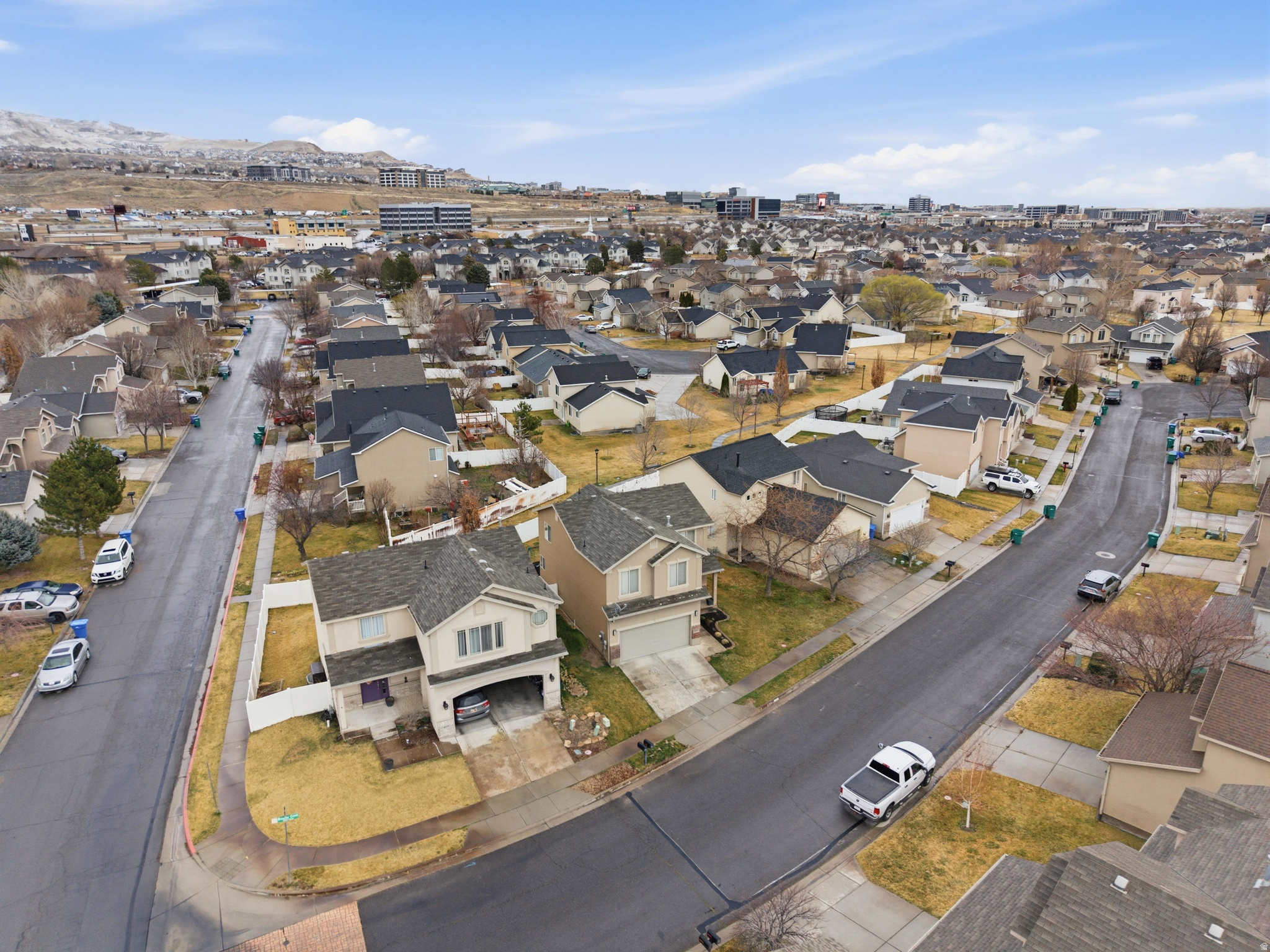 KAUFMAN AND BROAD AT PILGRIMS LANDING - Residential