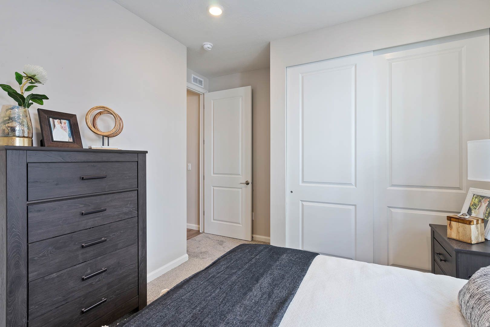 DAYBREAK - Residential