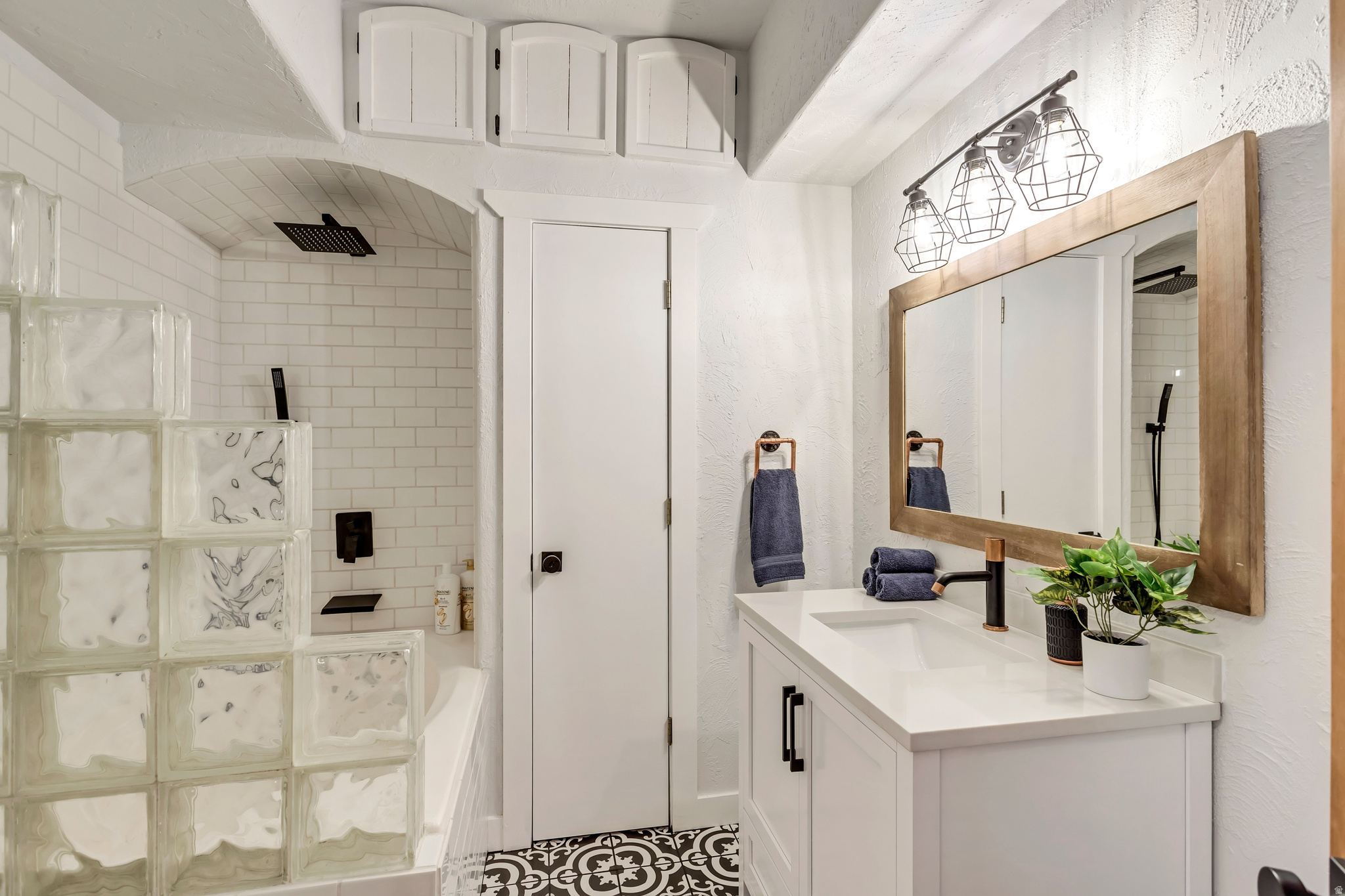 WAREHOUSE DISTRICT - Residential