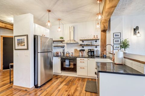 Tiny photo for 327 W 200 S #305, Salt Lake City, UT 84101 (MLS # 2135707)