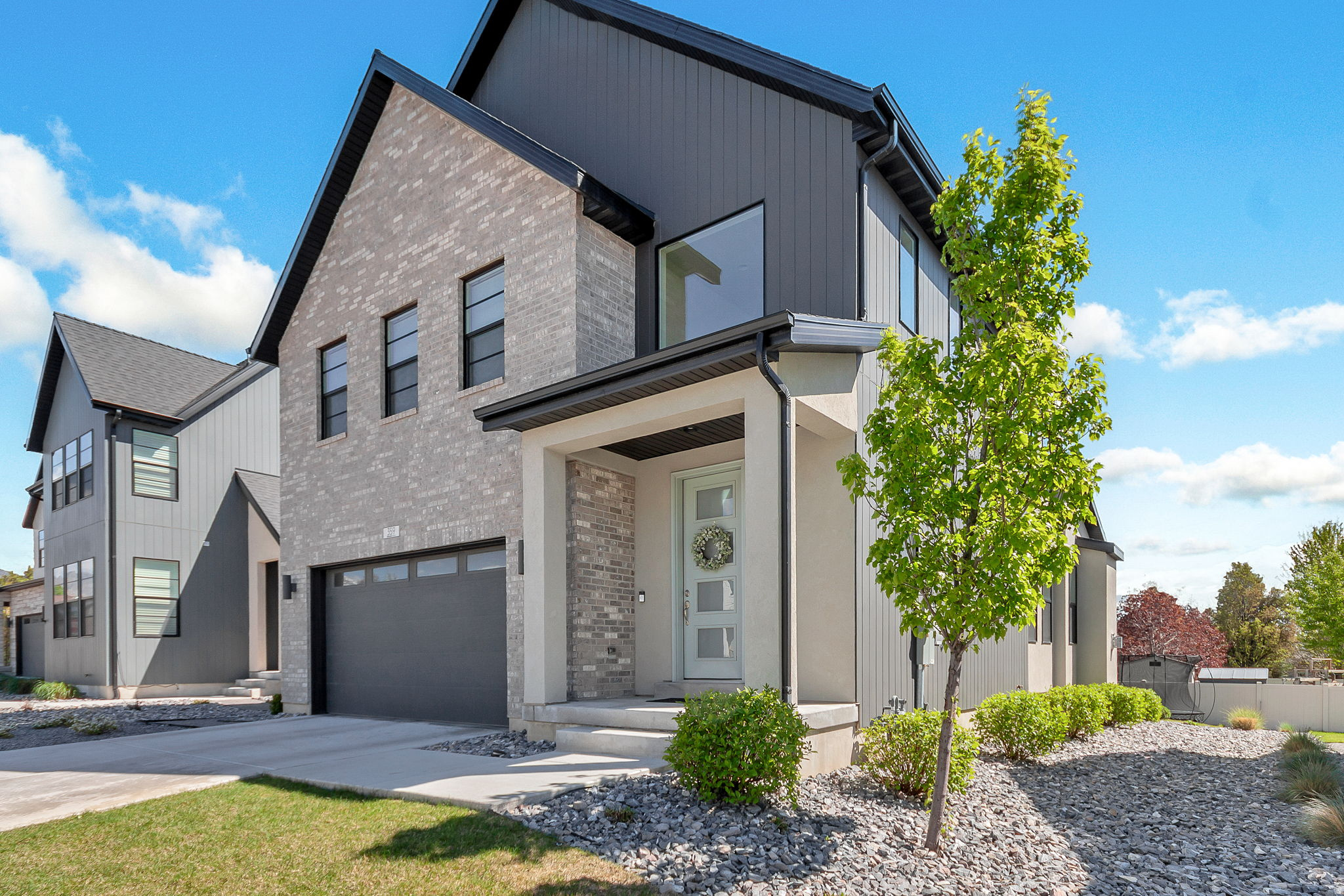 PARKVIEW COTTAGES - Residential