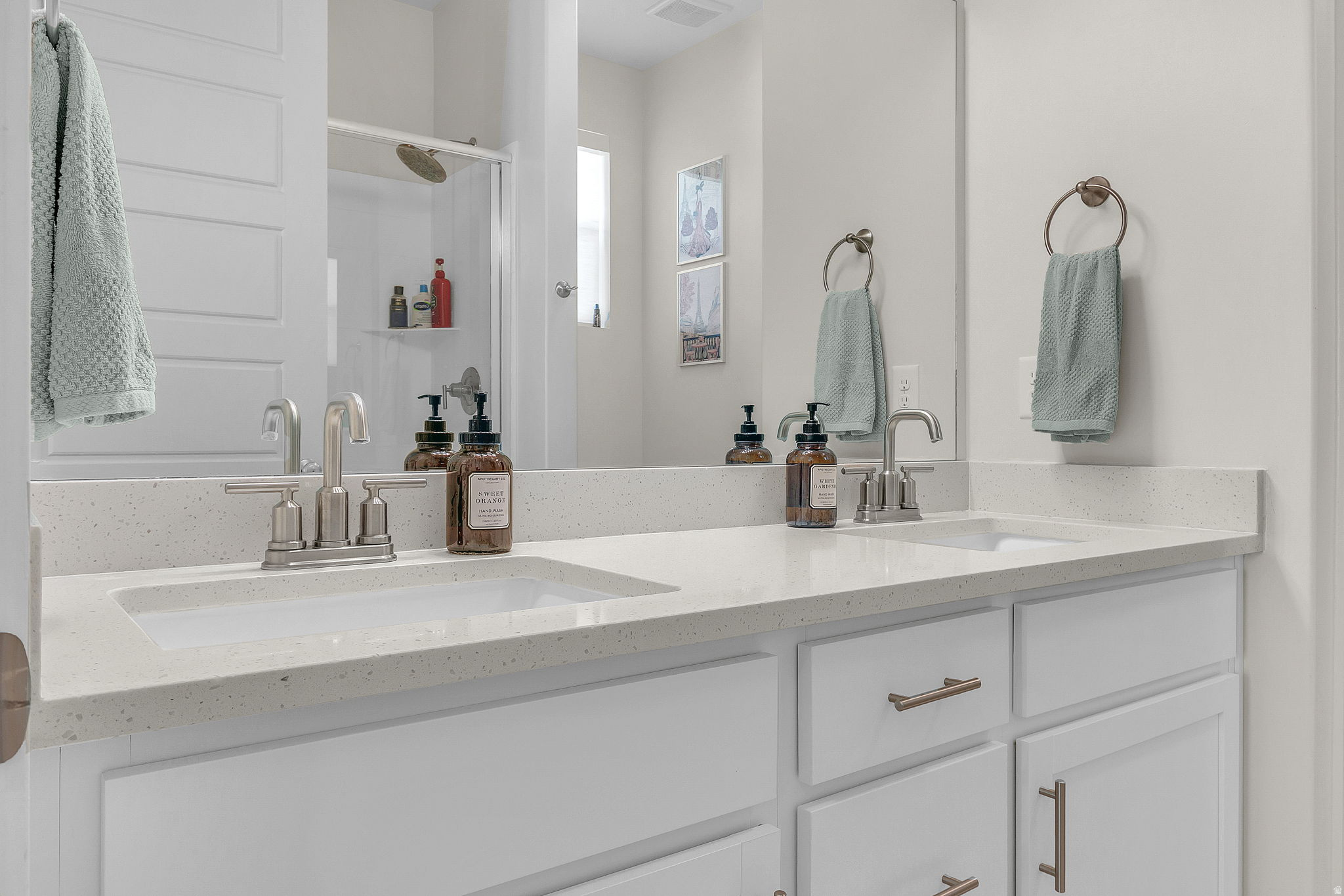 PARKVIEW COTTAGES - Residential
