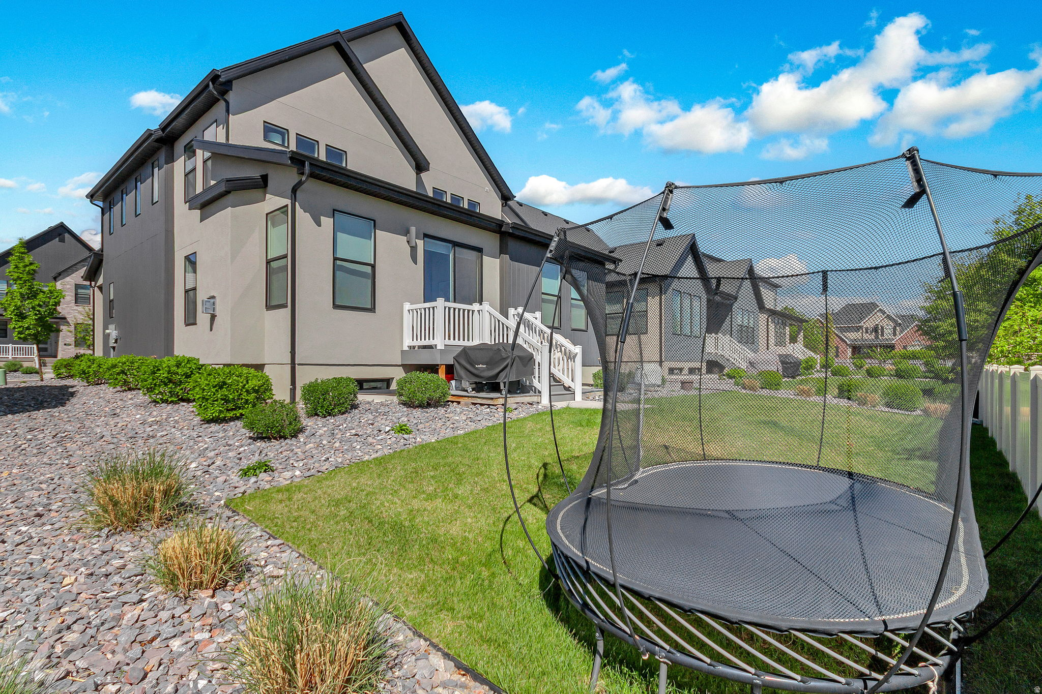 PARKVIEW COTTAGES - Residential