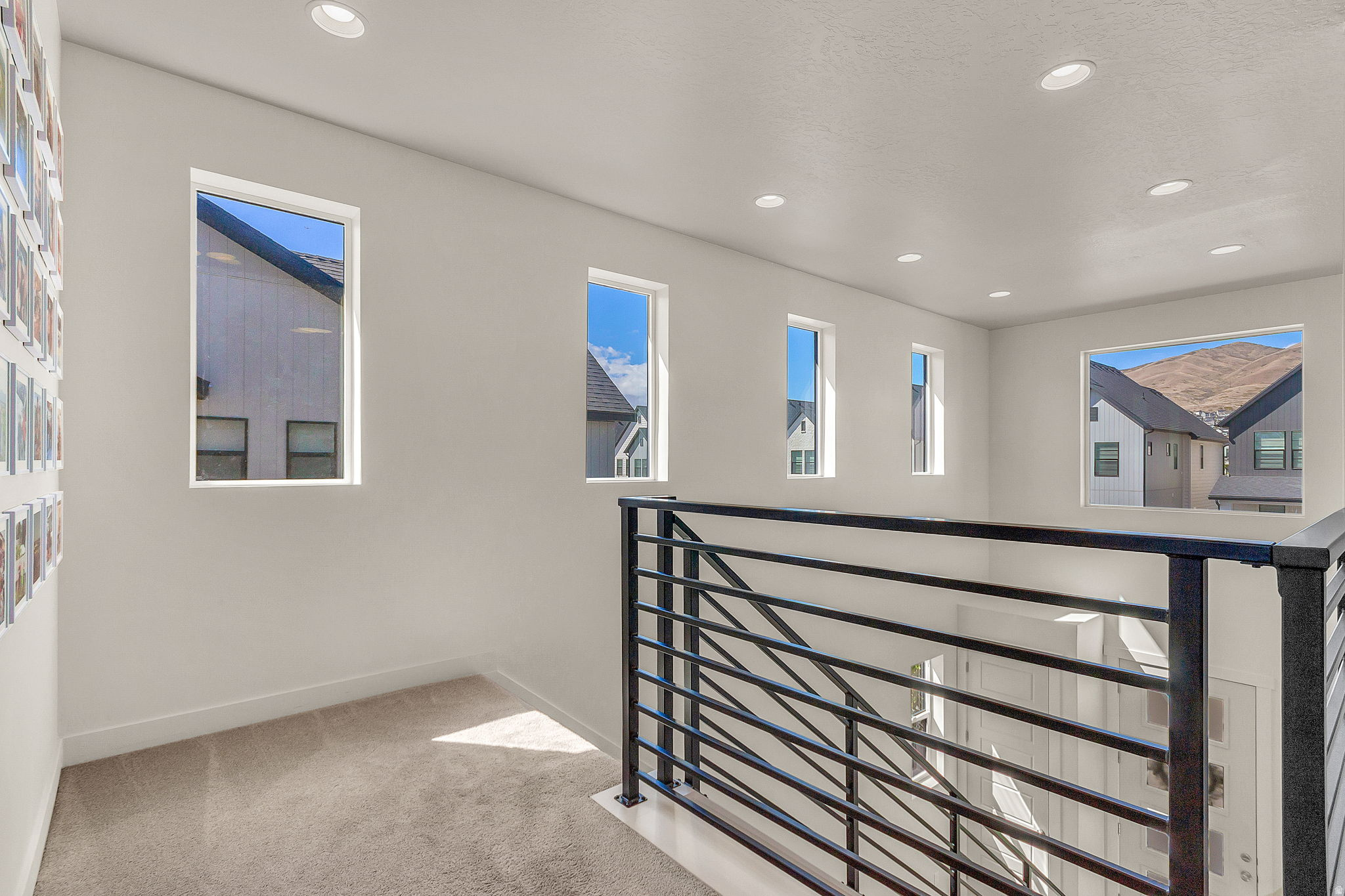 PARKVIEW COTTAGES - Residential