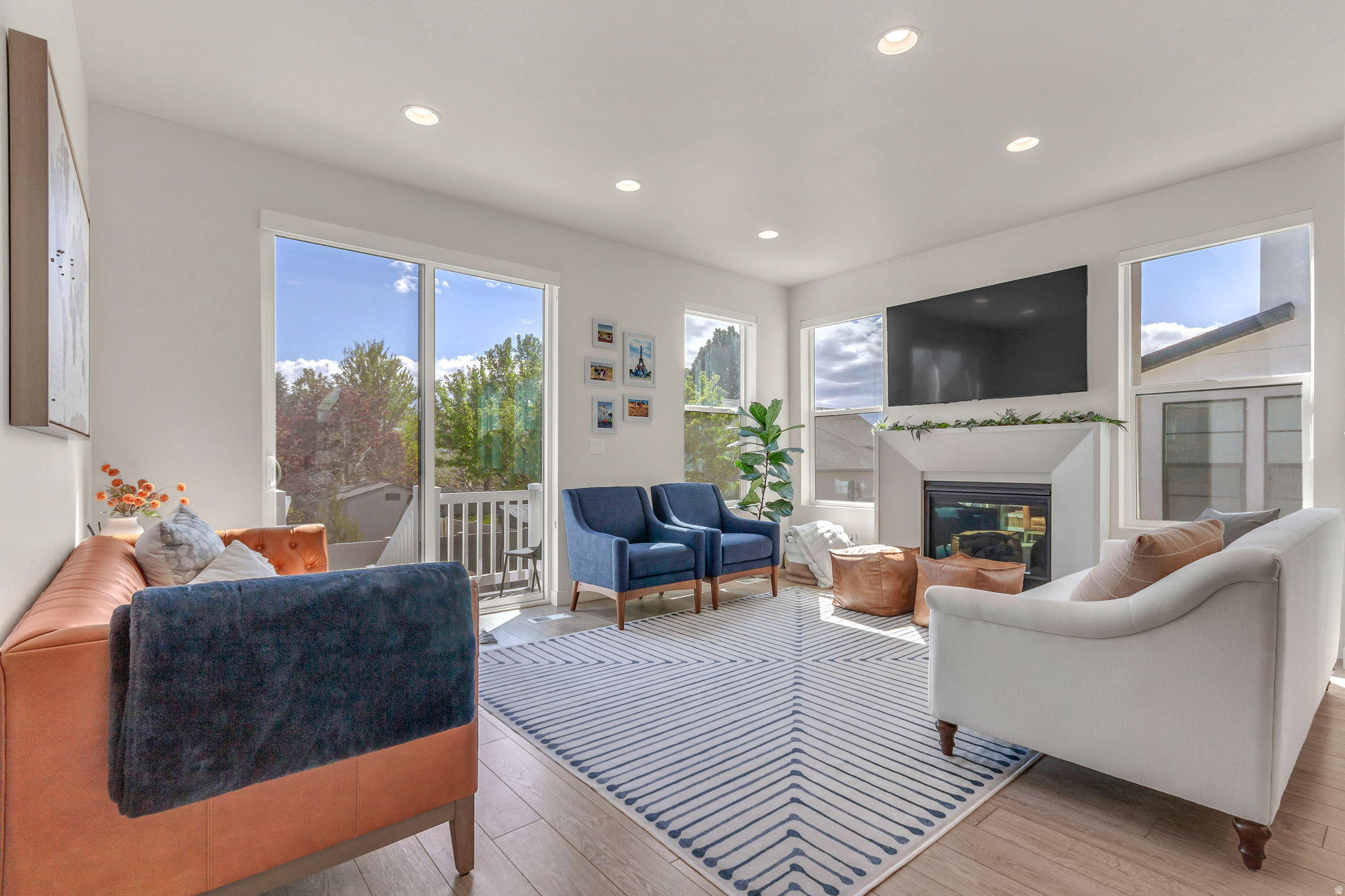 PARKVIEW COTTAGES - Residential