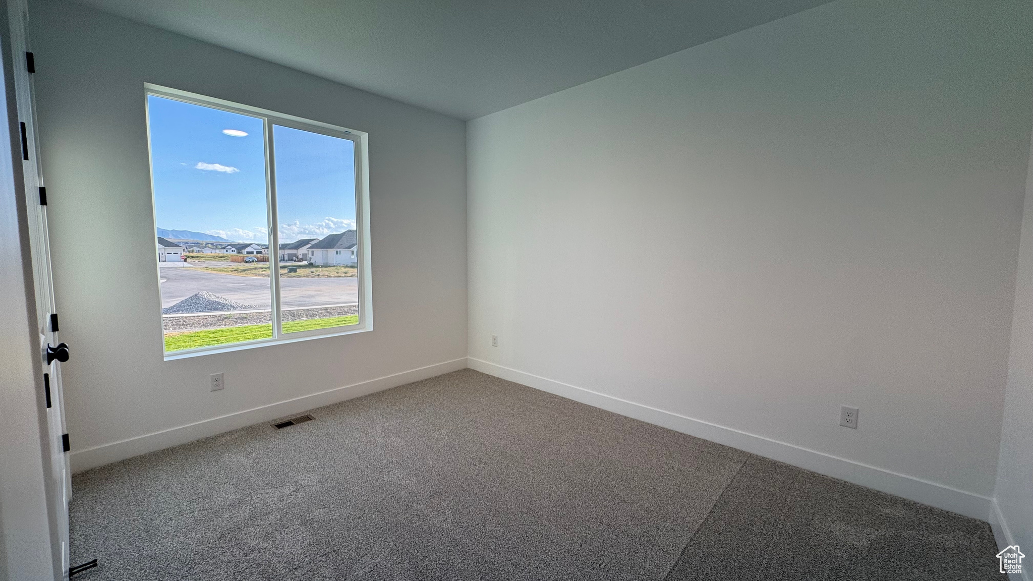 BRIDLE WALK - Residential