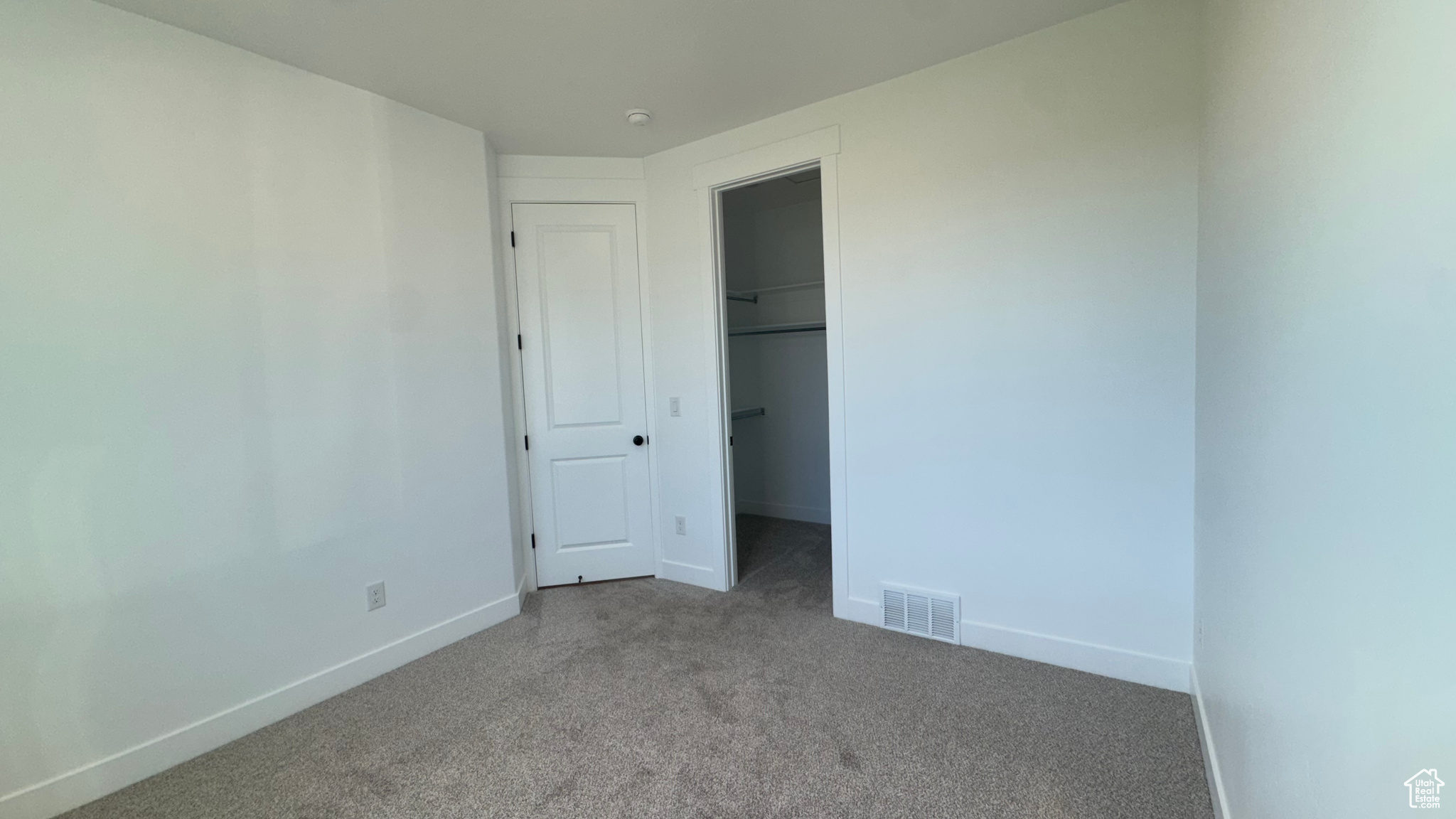 BRIDLE WALK - Residential