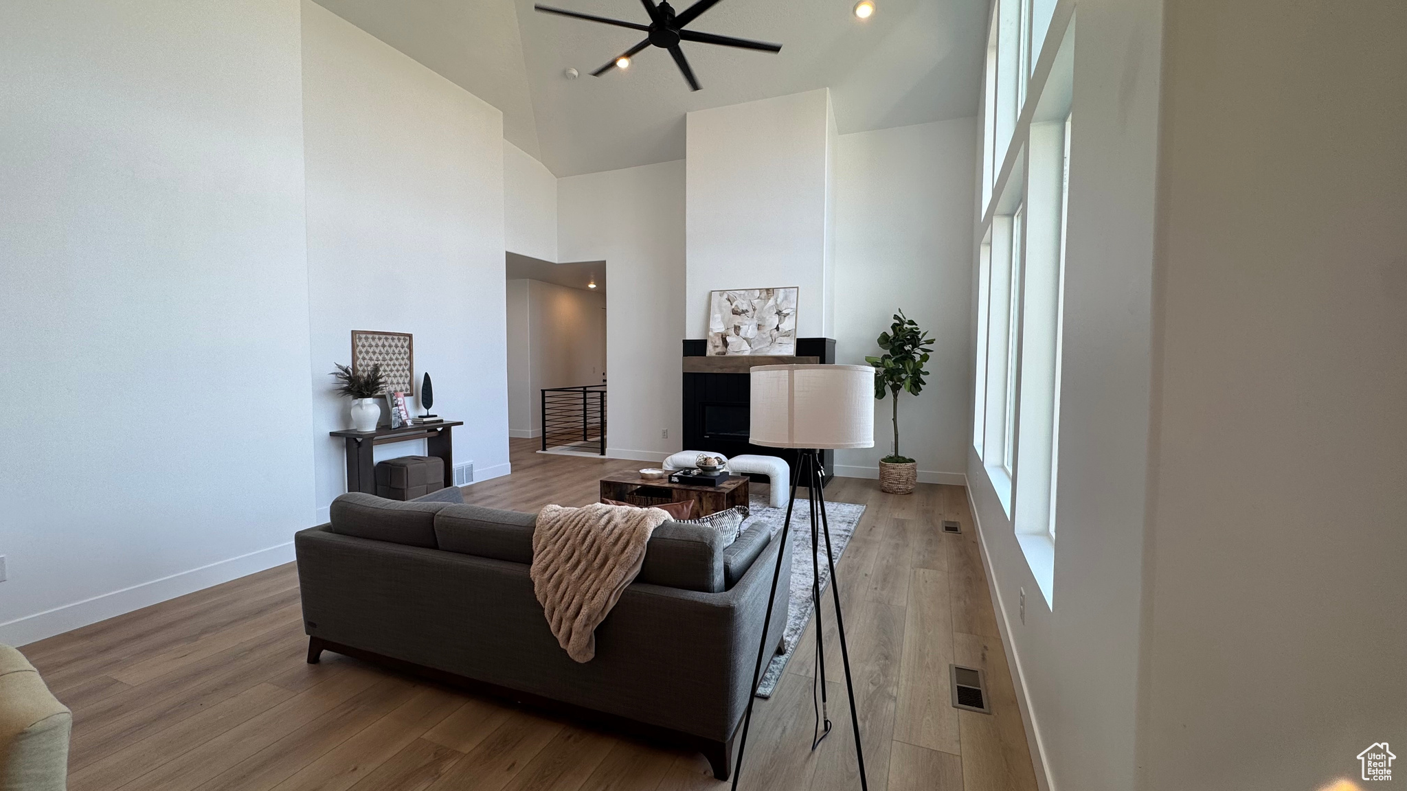 BRIDLE WALK - Residential