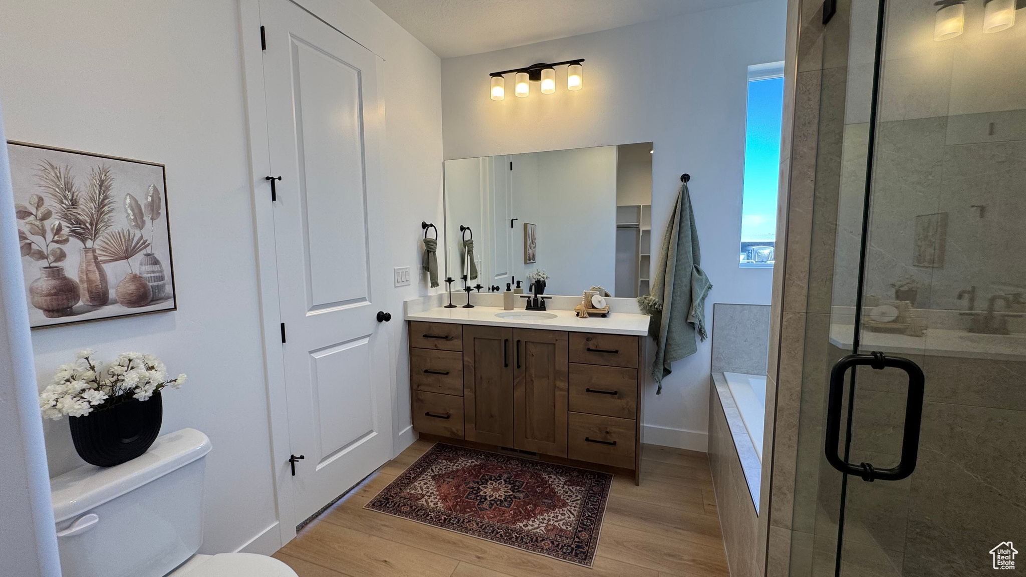 BRIDLE WALK - Residential