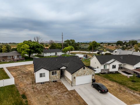 Photo of 1118 E 1310 S, Garland, UT 84312 (MLS # 2131531)