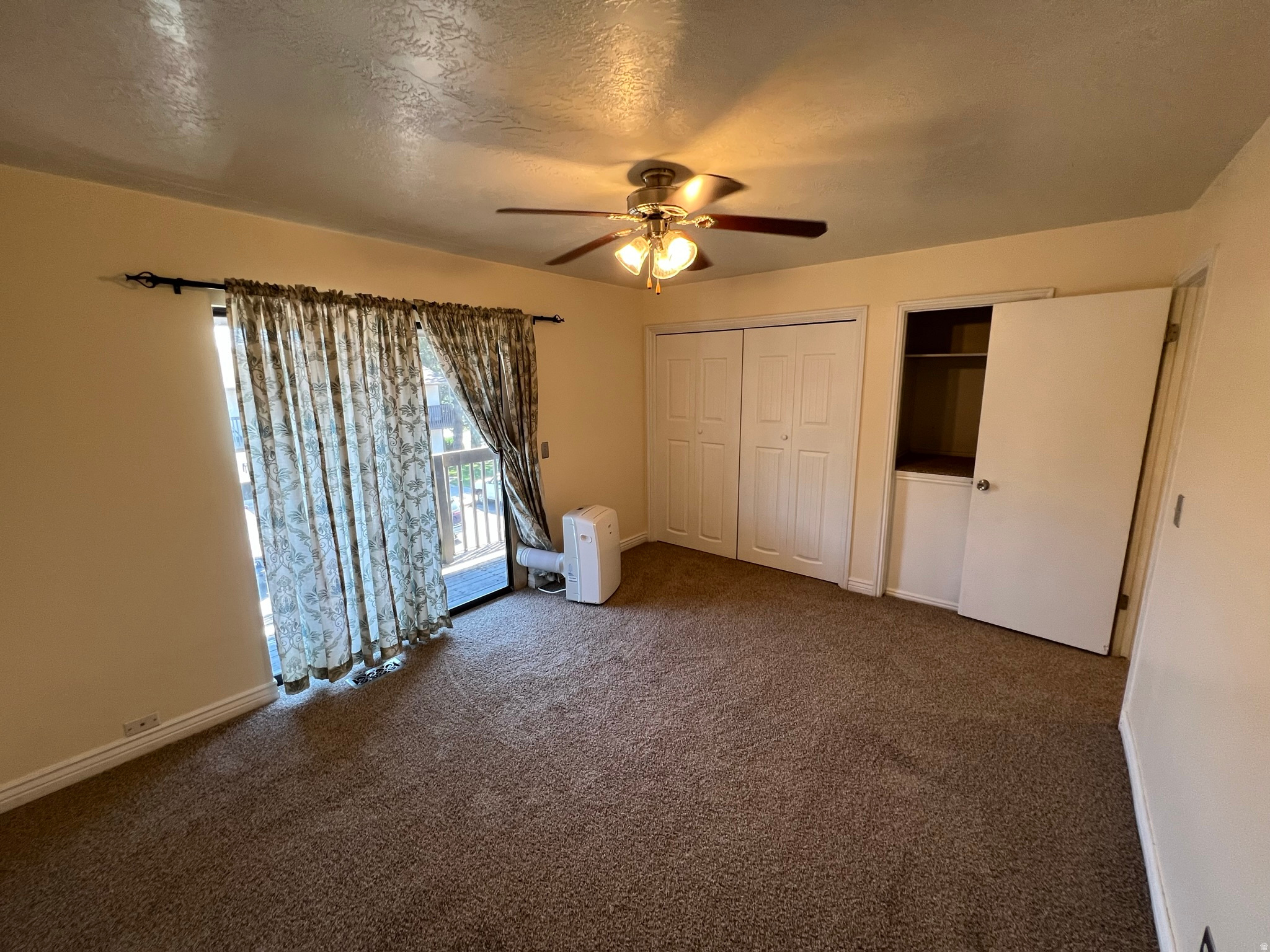 MEADOW CREEK TOWNHOMES - Residential