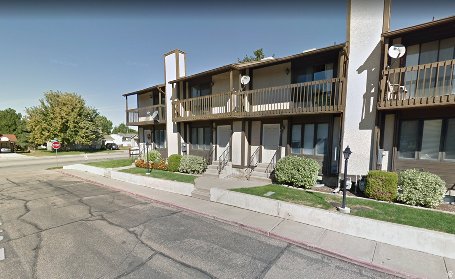 MEADOW CREEK TOWNHOMES - Residential