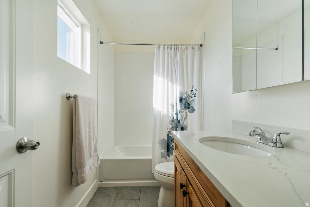 ROBERTS ROOST TWIN H - Residential