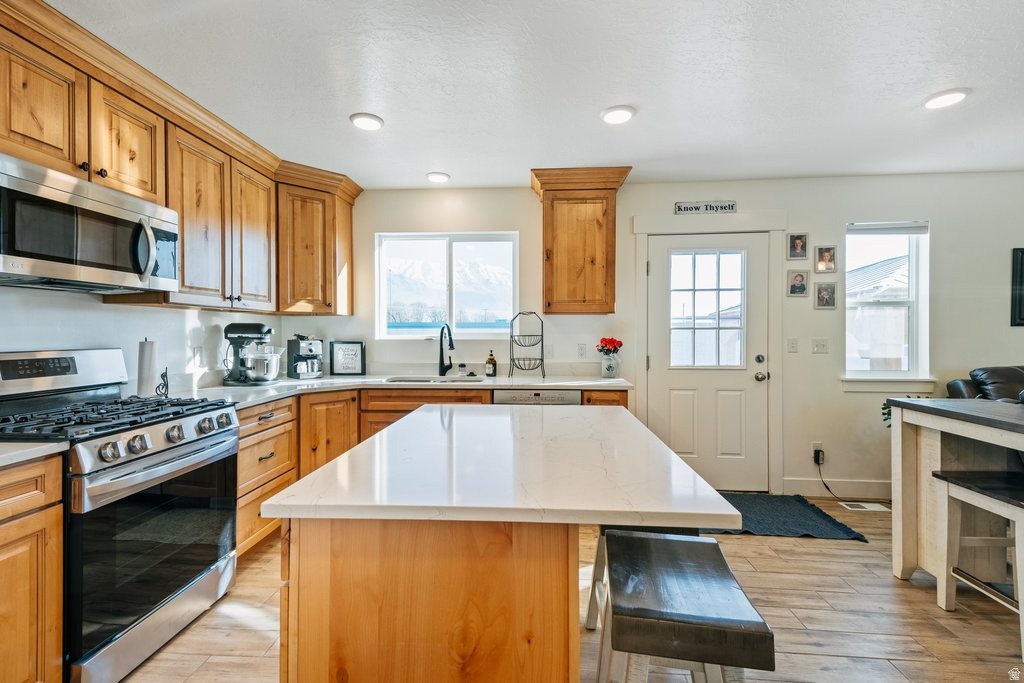 ROBERTS ROOST TWIN H - Residential