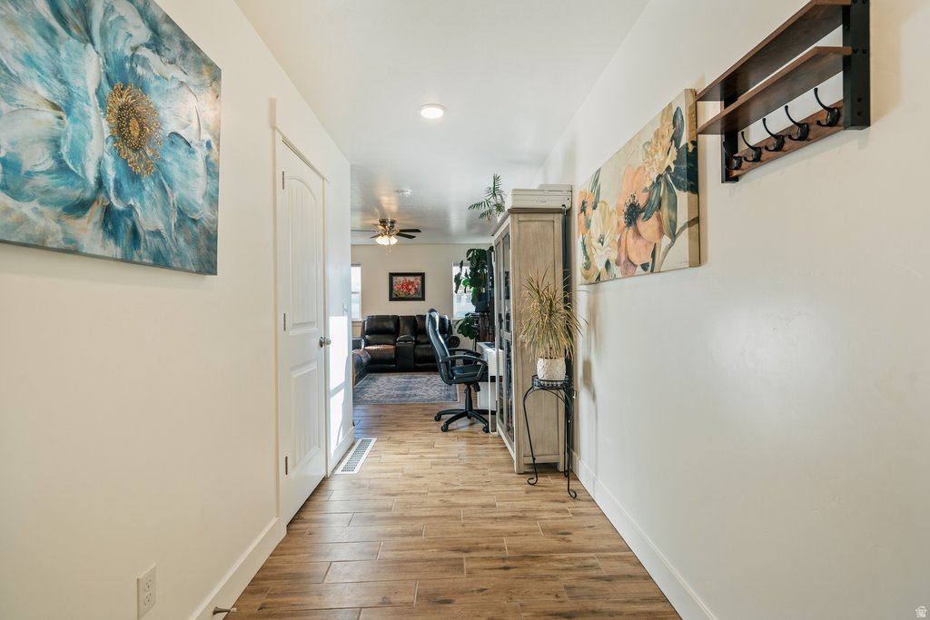 ROBERTS ROOST TWIN H - Residential