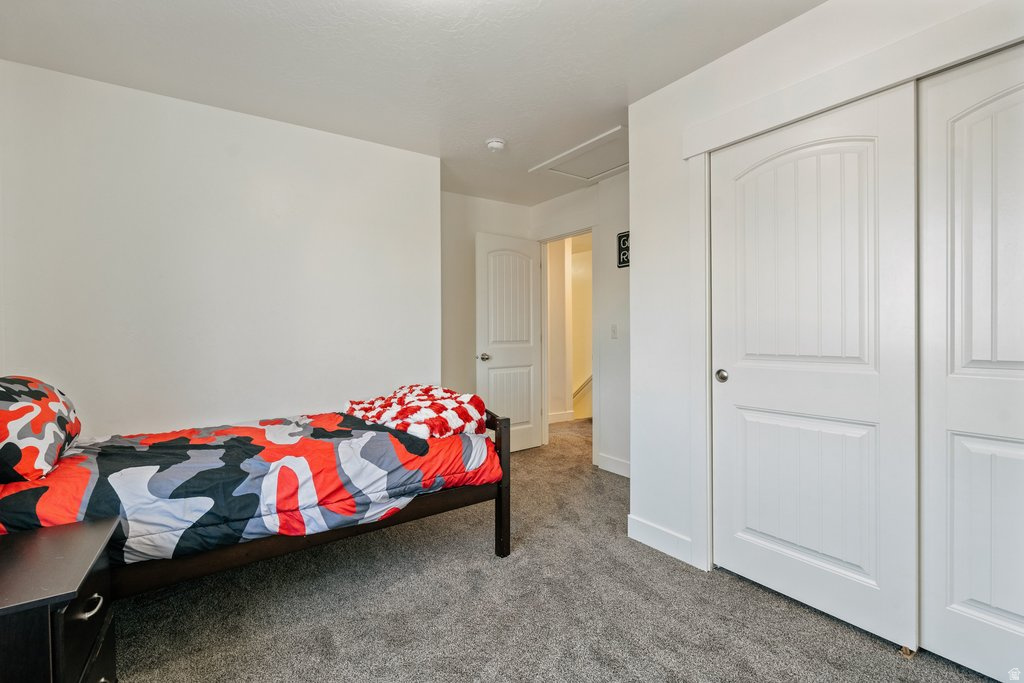 ROBERTS ROOST TWIN H - Residential